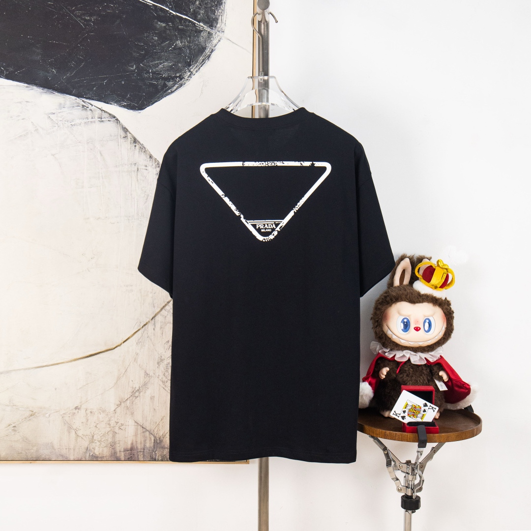 Prada clothing-264