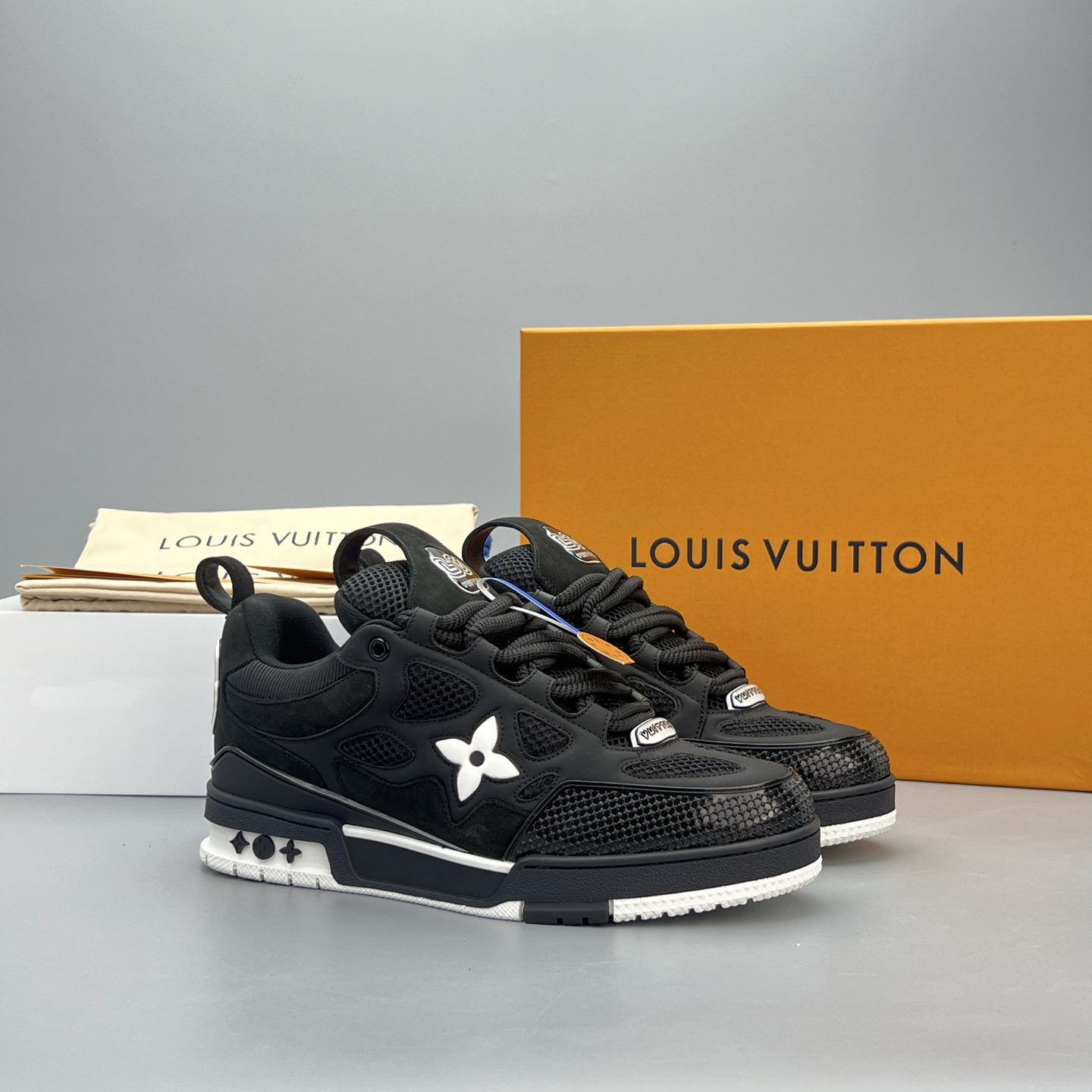 Lv Sneakers-127