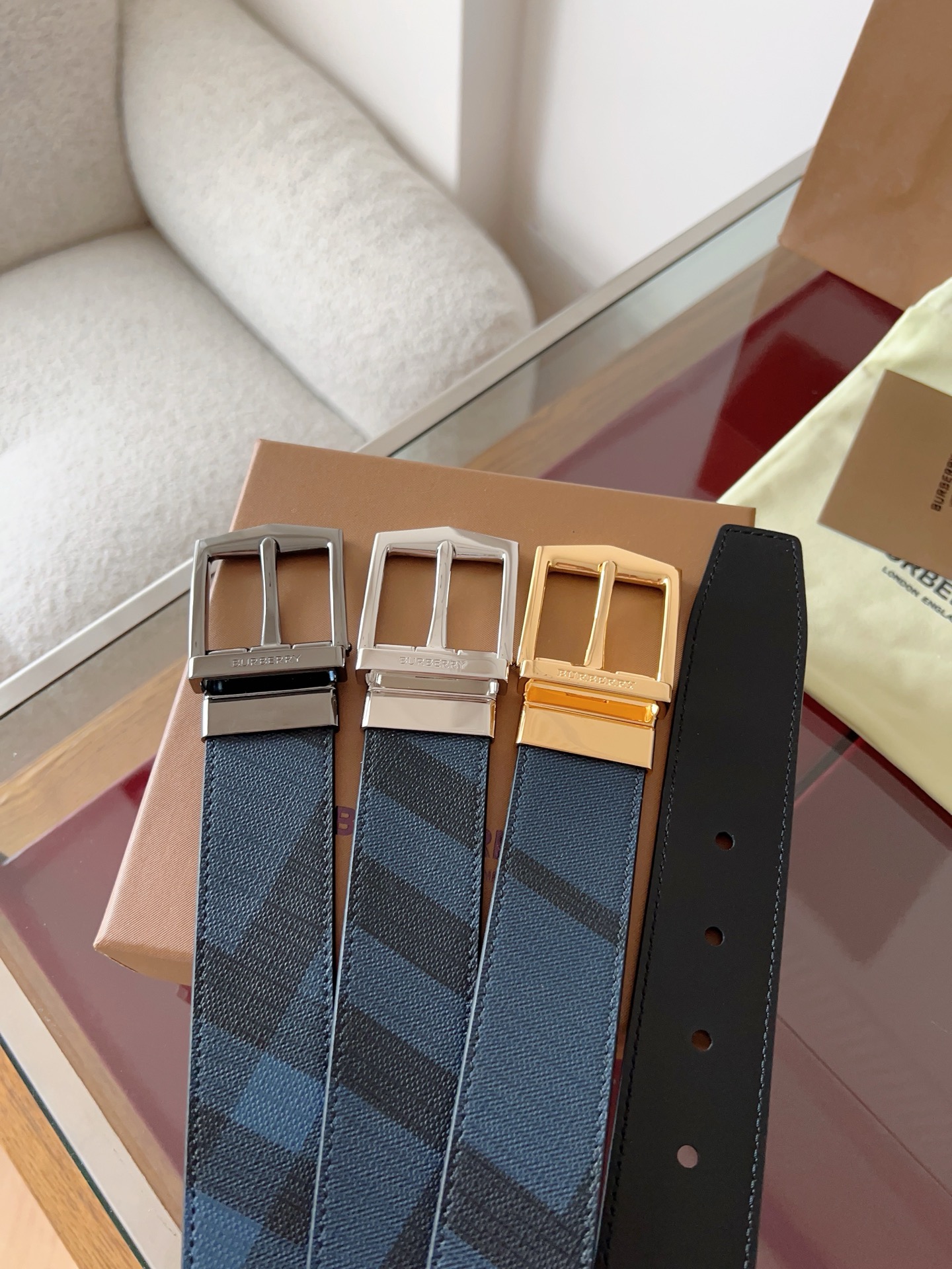 Burberry belt-129