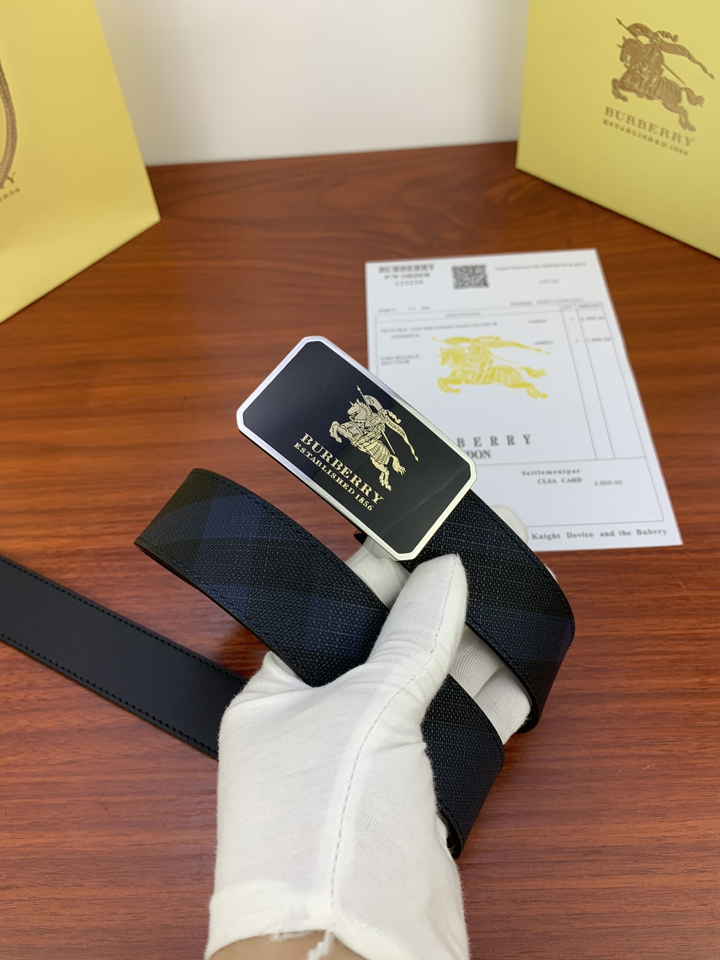 Burberry belt-89