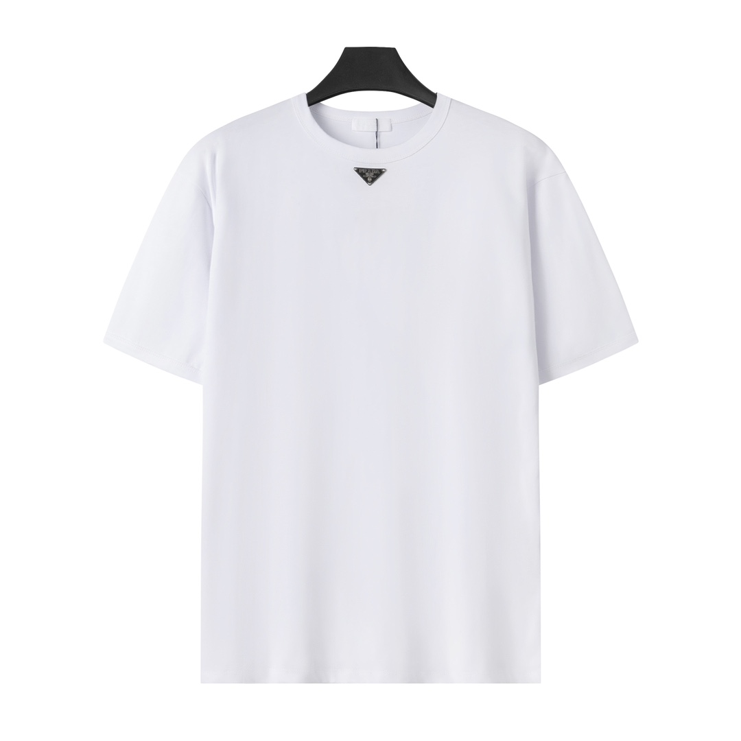 Prada clothing-37