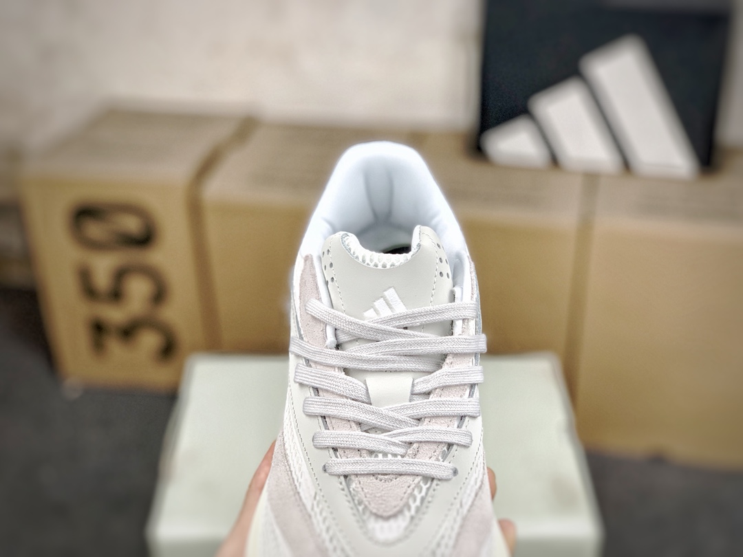 Adidas Sneakers-250