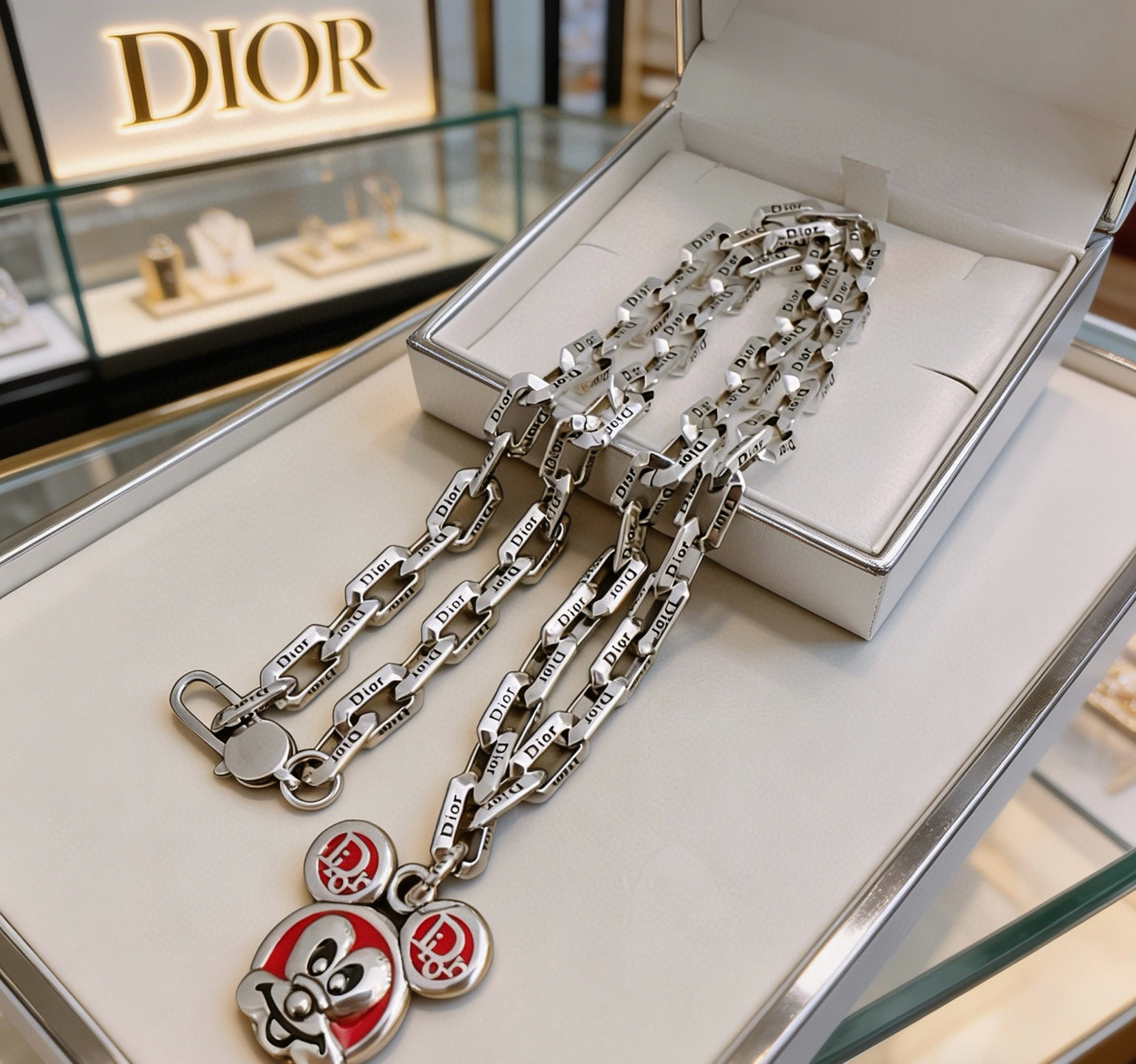 Dior necklace-45
