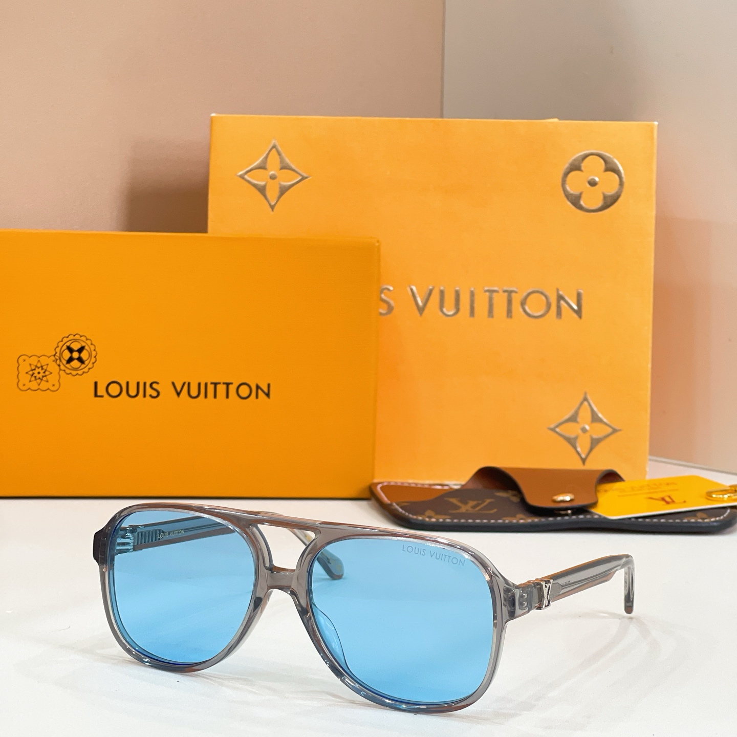 LV glasses-43