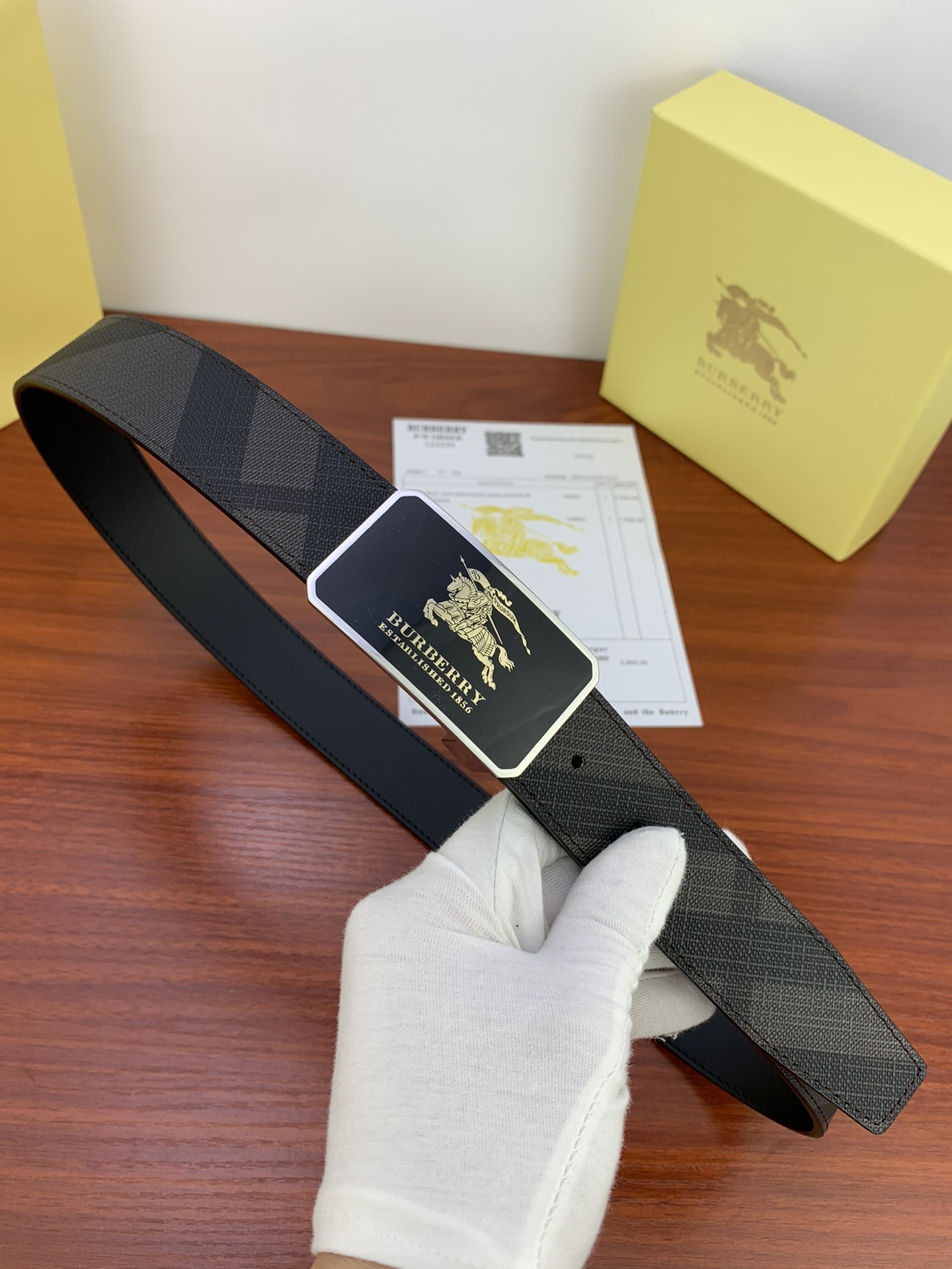 Burberry belt-87