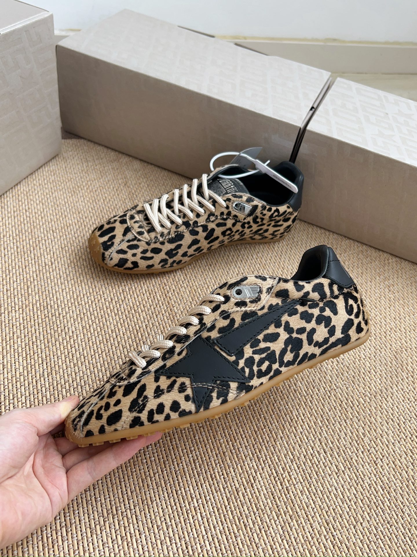 Golden Goose Sneakers-12