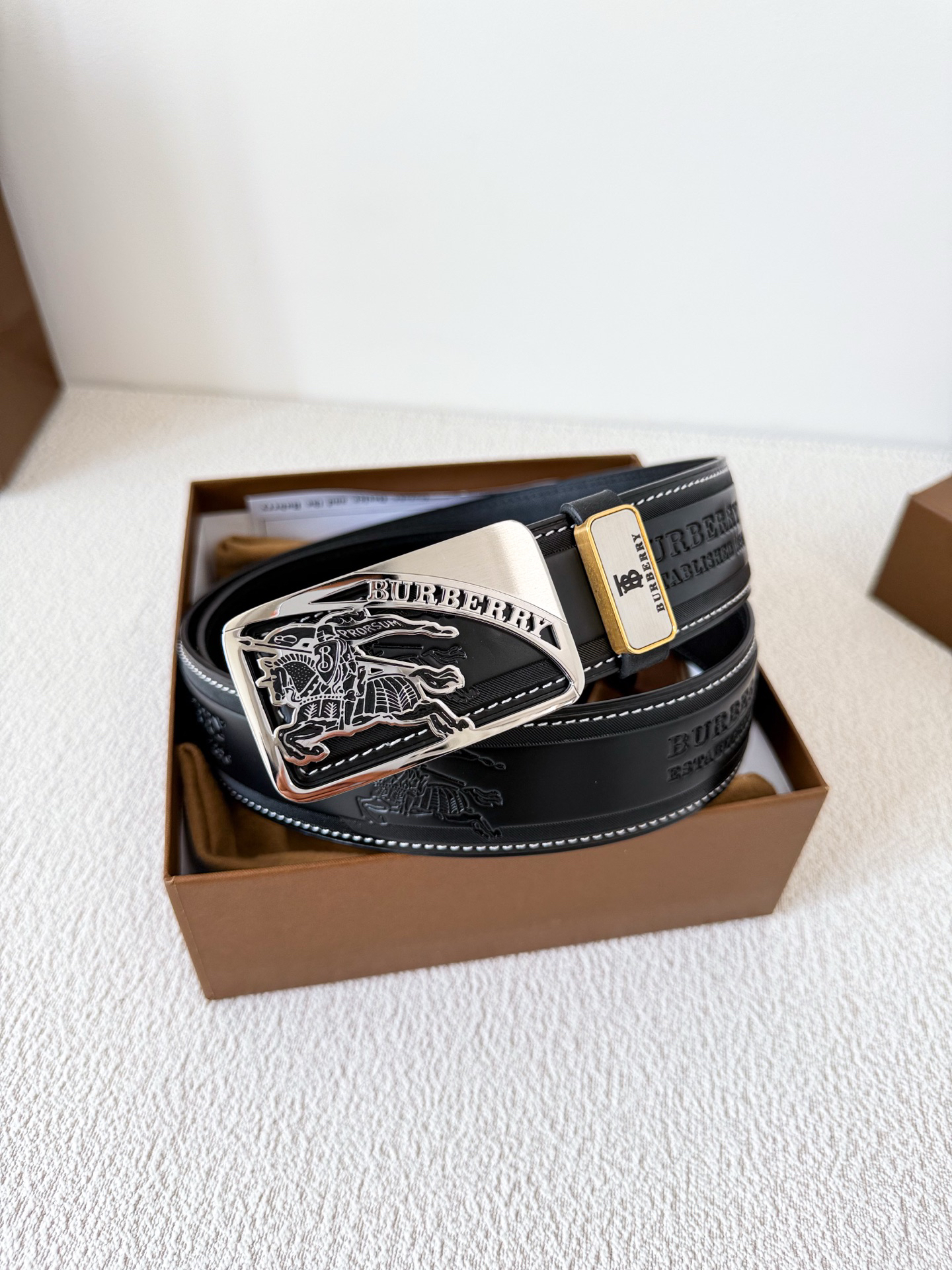 Burberry belt-66