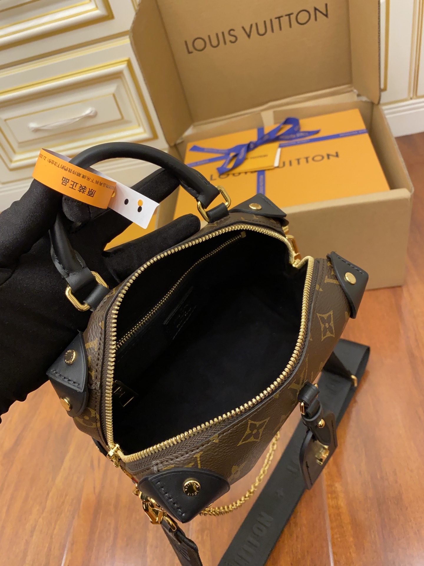 Louis Vuitton Hot New Product-71