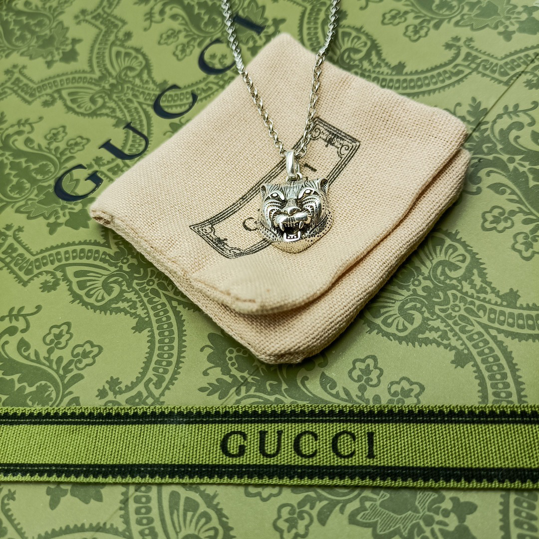 Gucci necklace-86