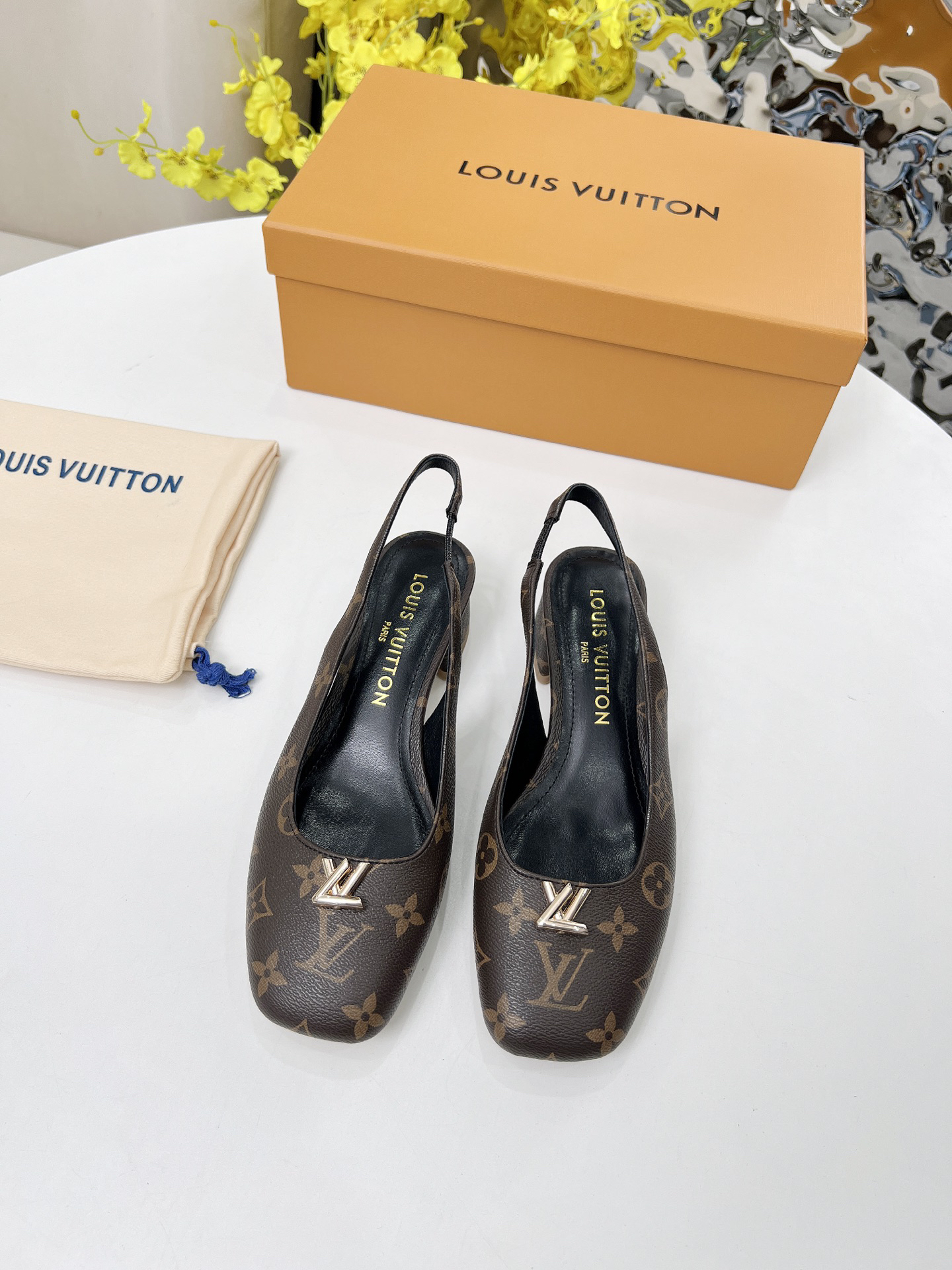 LV Summer footwear