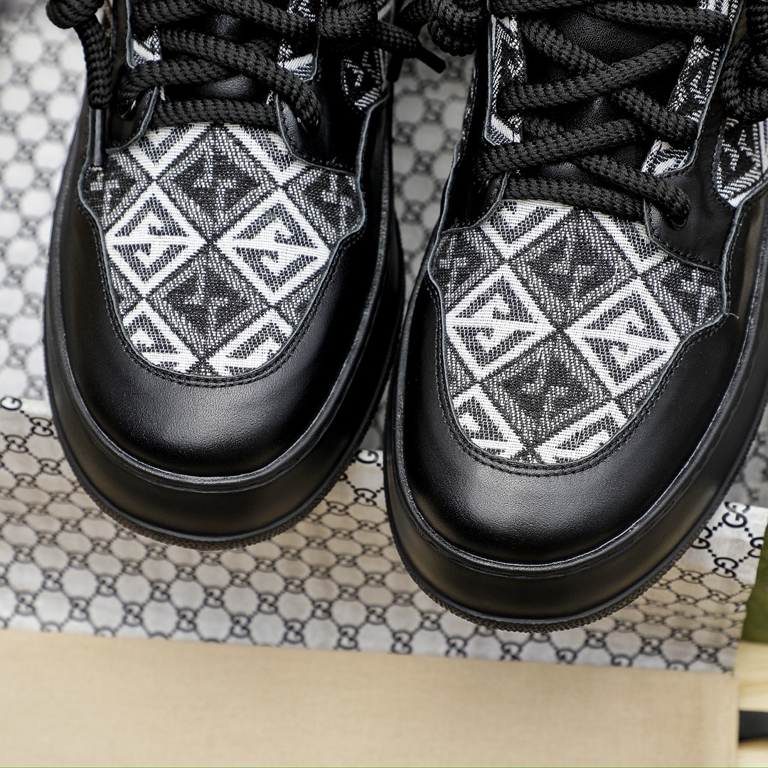 Gucci Sneakers-1