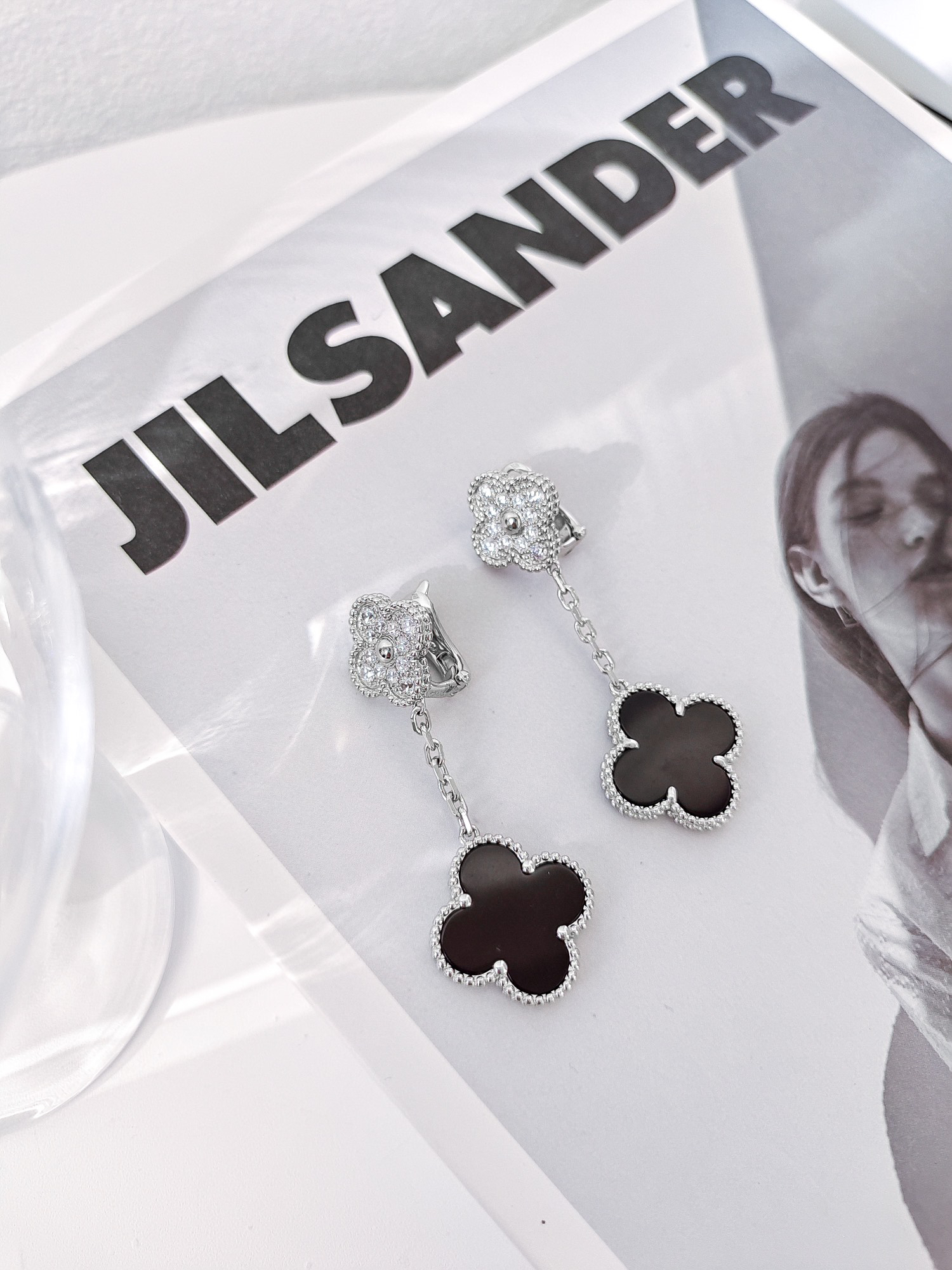 Van Cleef & Arpels earring-106