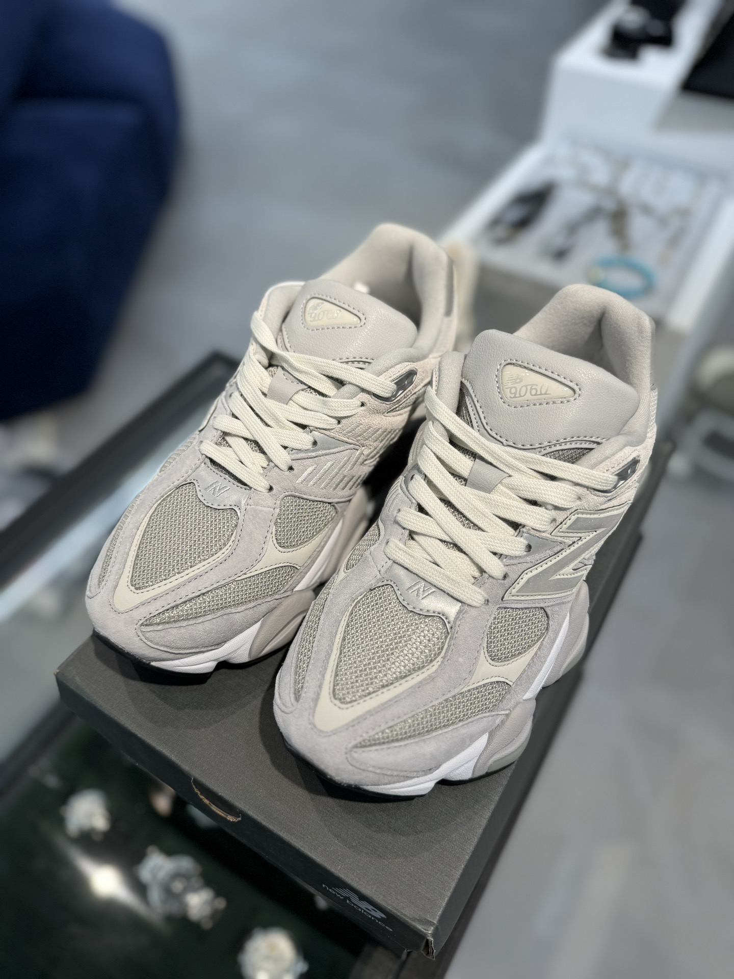 New Balance Sneakers-210