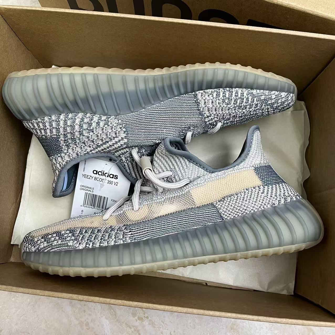 Adidas Sneakers-323
