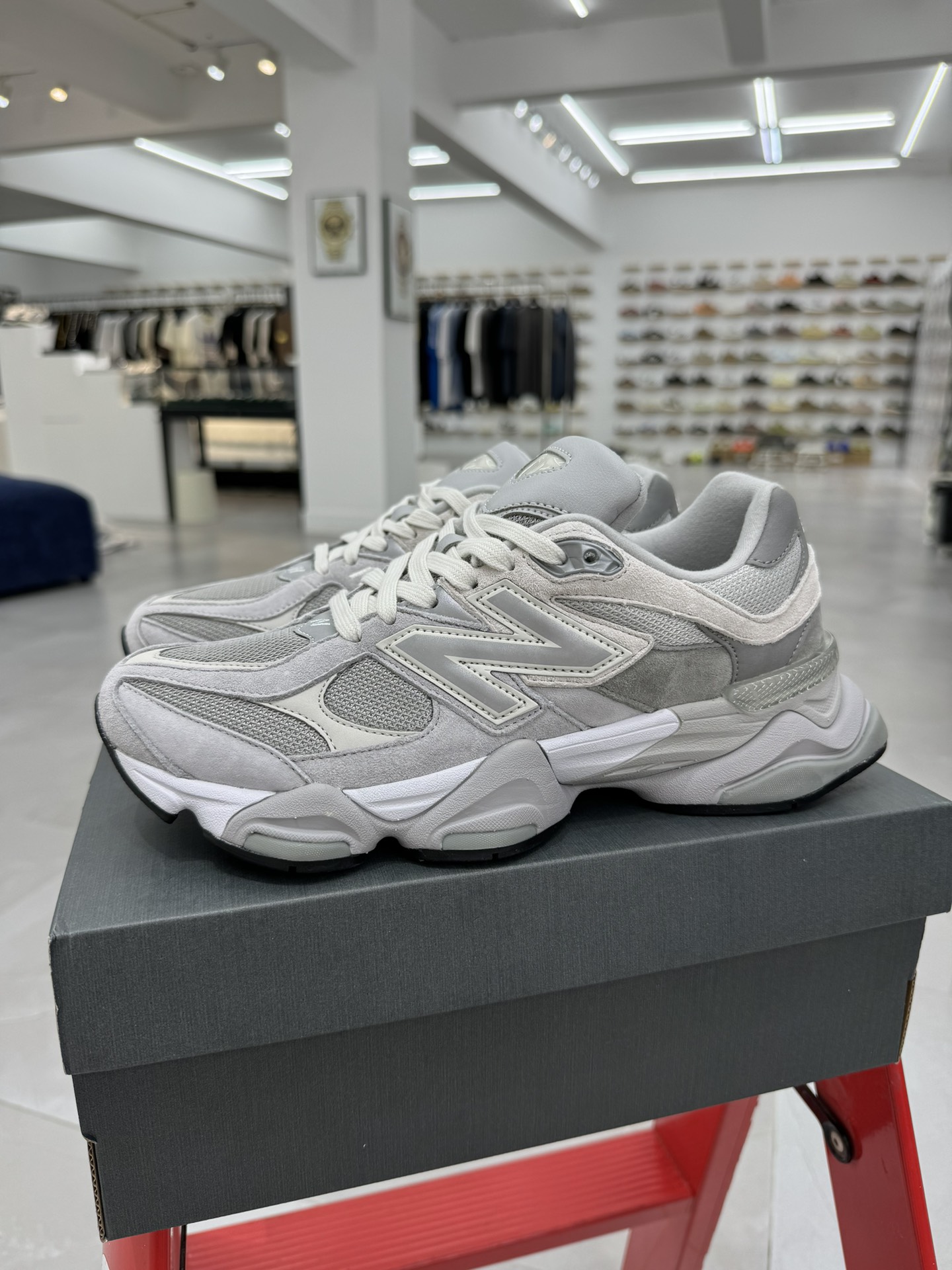 New Balance Sneakers-210