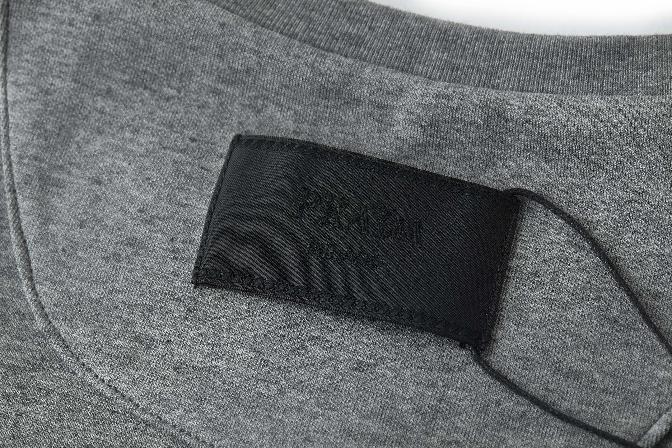 Prada clothing-131