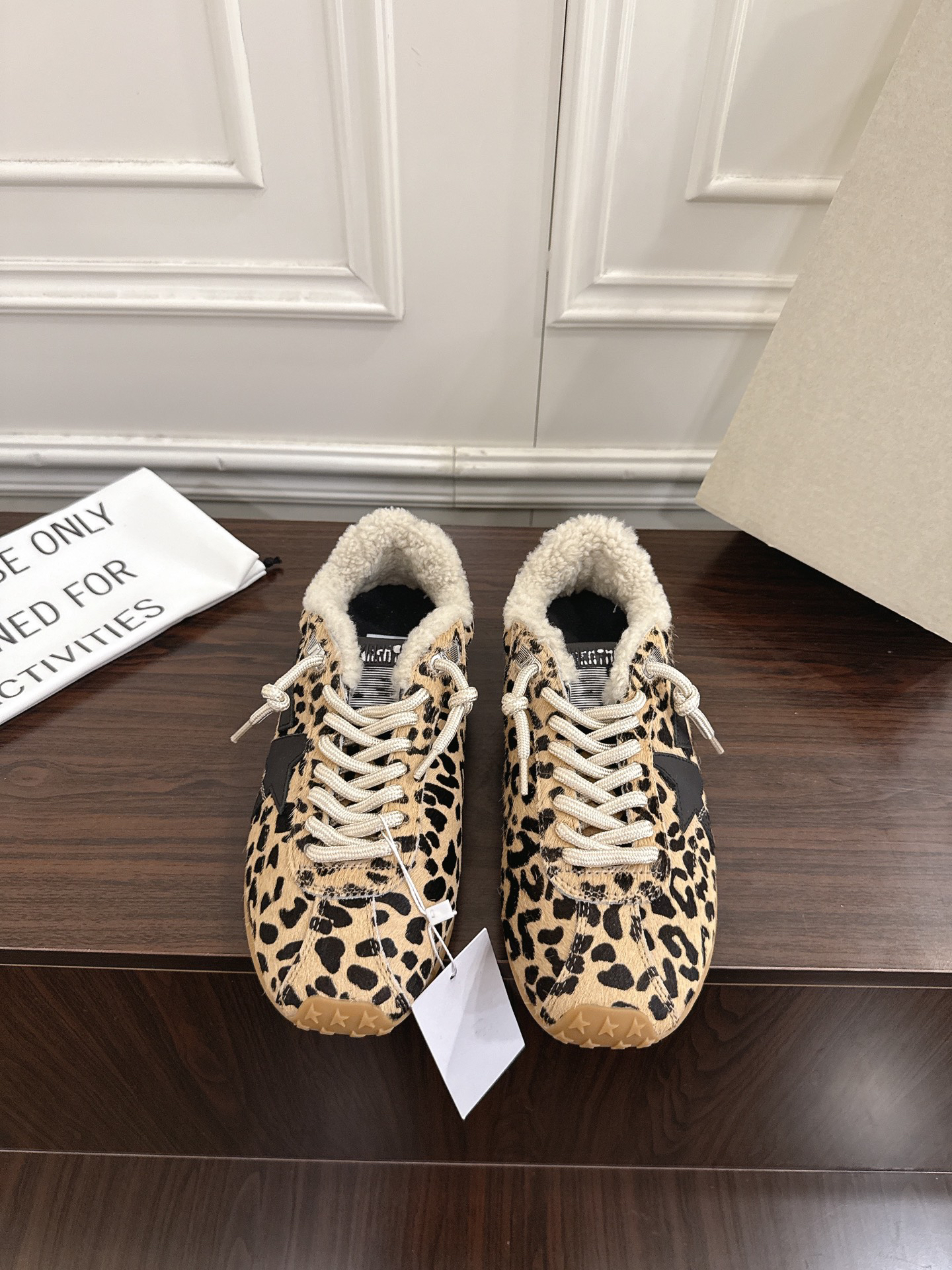 Golden Goose Sneakers-31