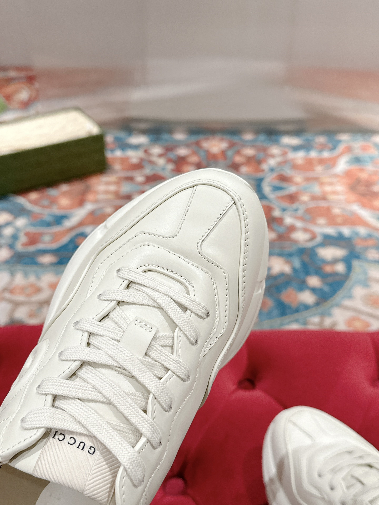 Gucci Sneakers-188