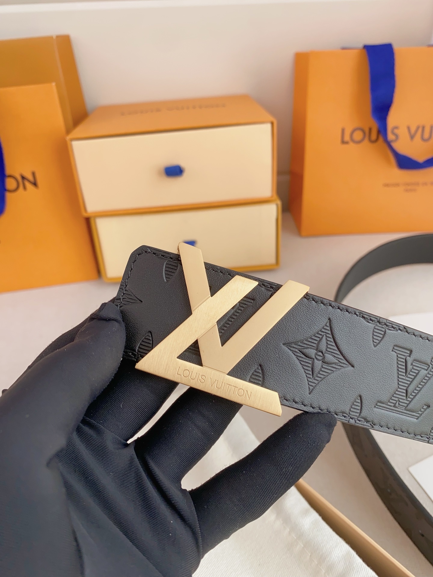 Lv belt-116