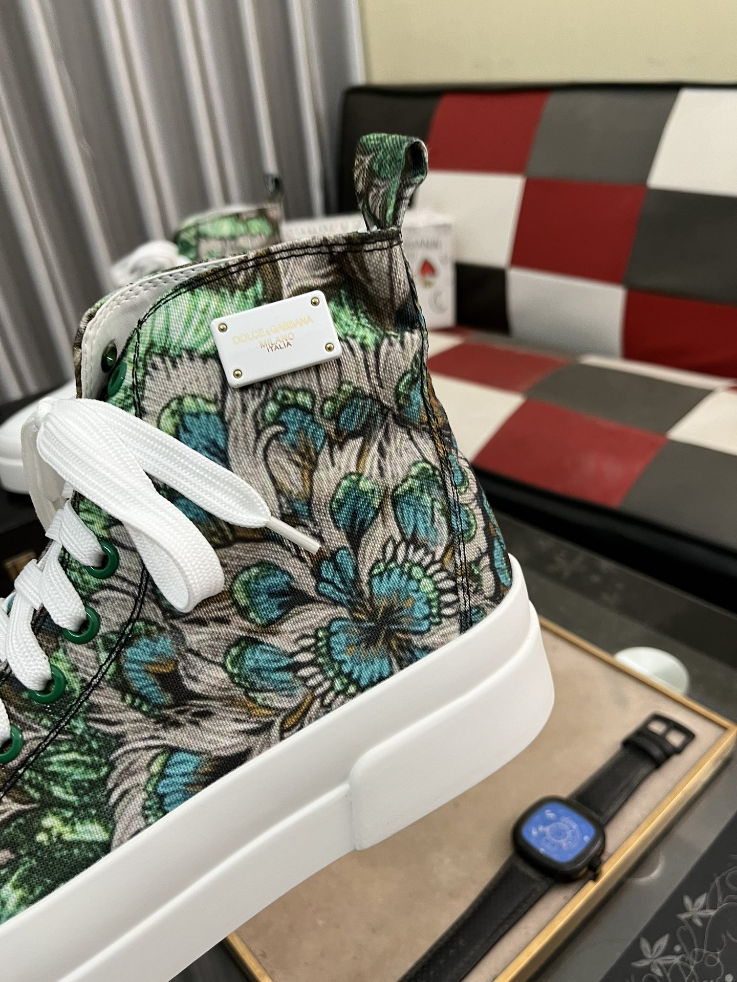 D&G Sneakers-100