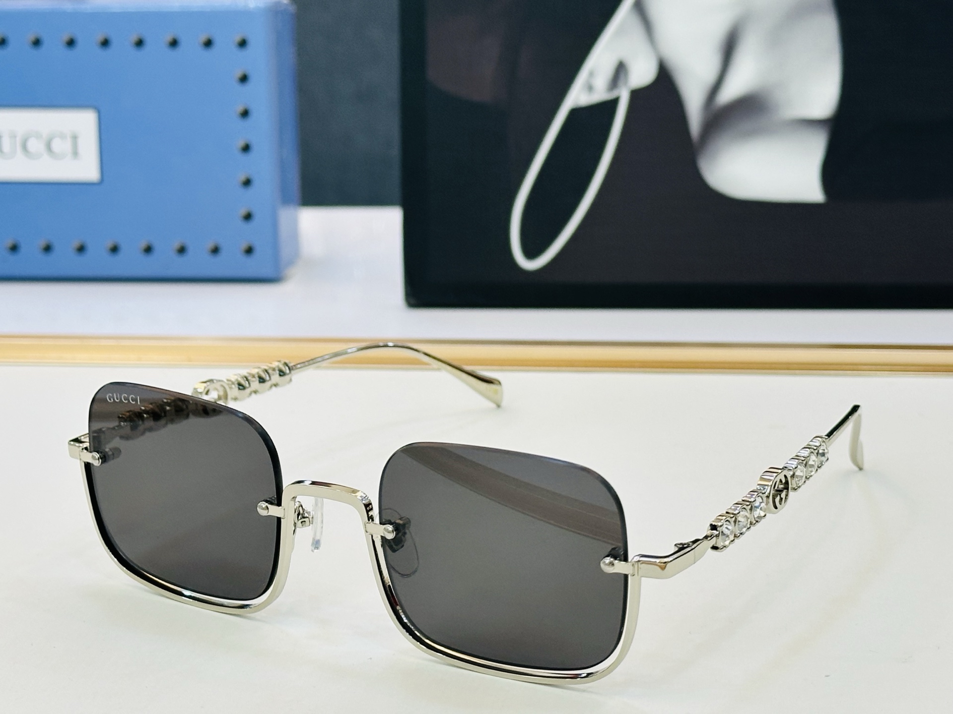 Gucci glasses-70