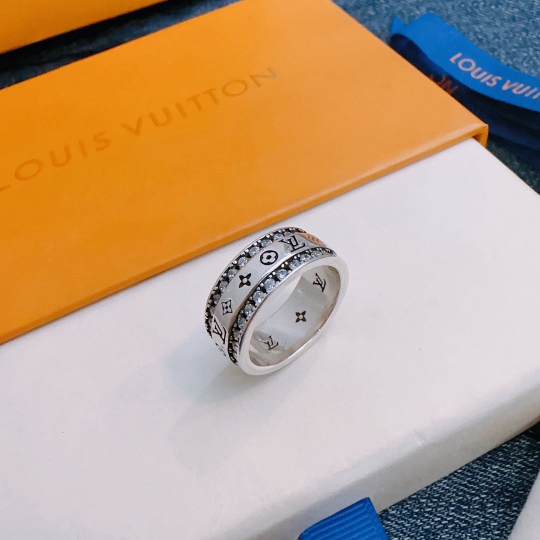 LV ring-85