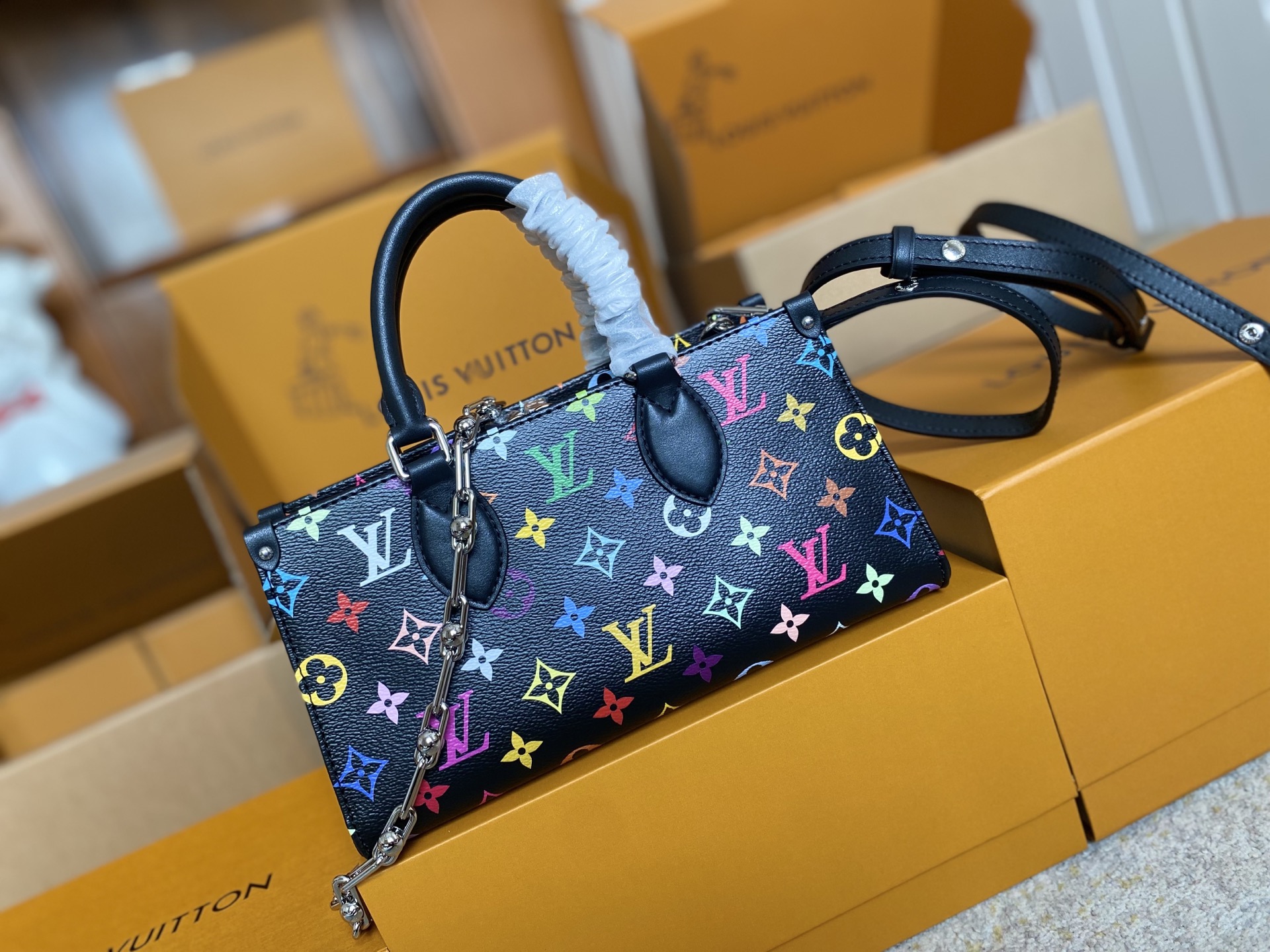Louis Vuitton Hot New Product-53