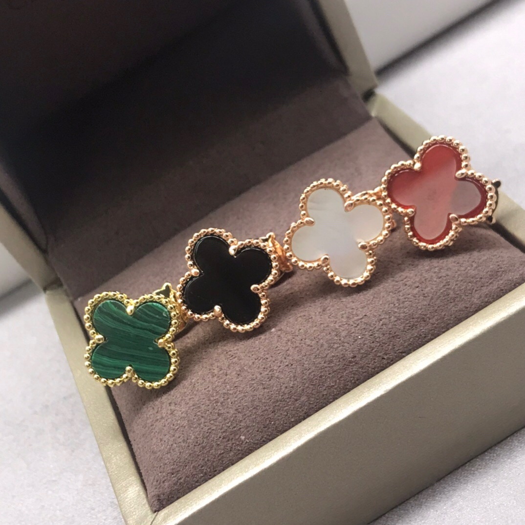 Van Cleef & Arpels earring-19