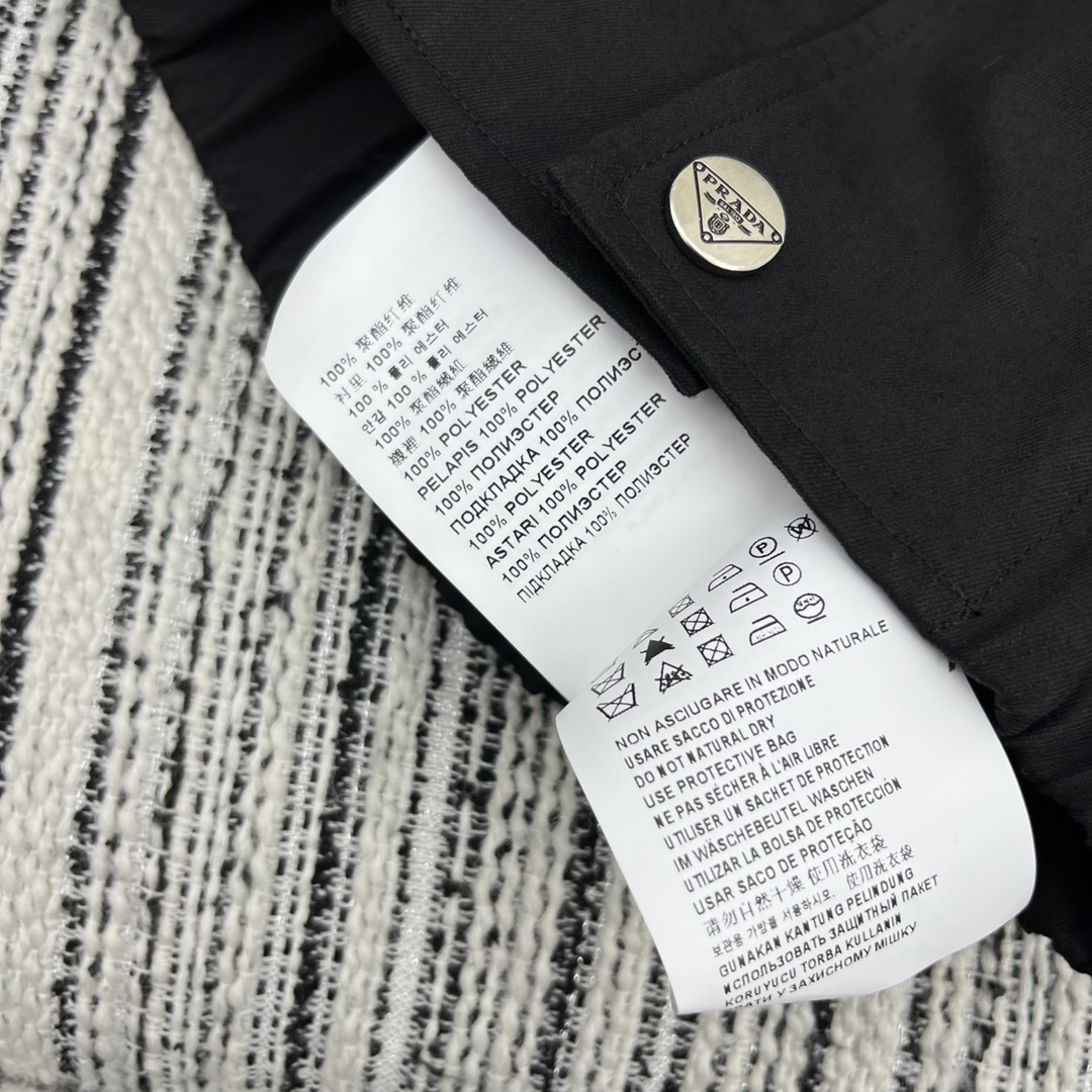 Prada Clothing-337