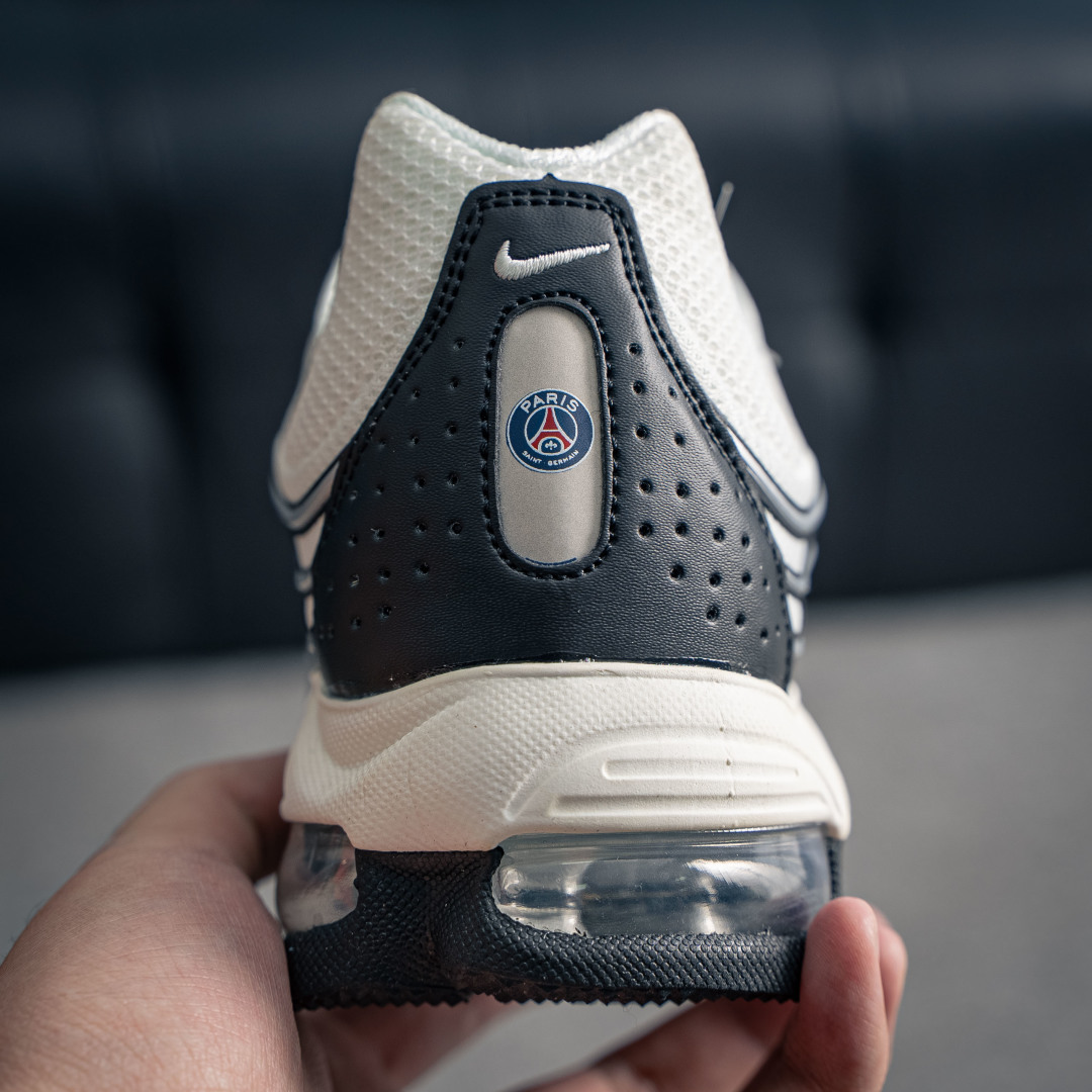Nike Sneakers-123