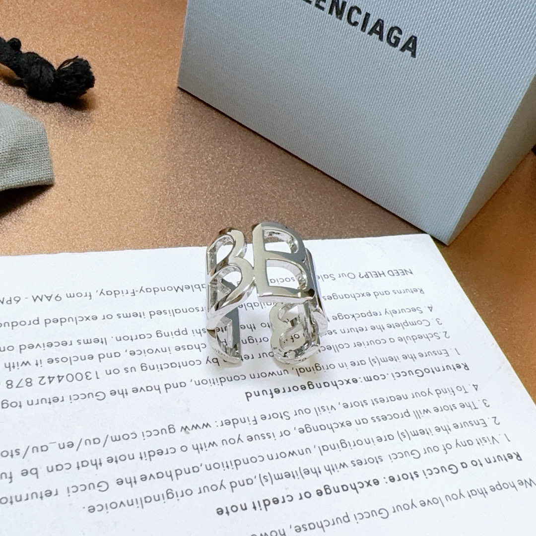 Balenciaga ring-3