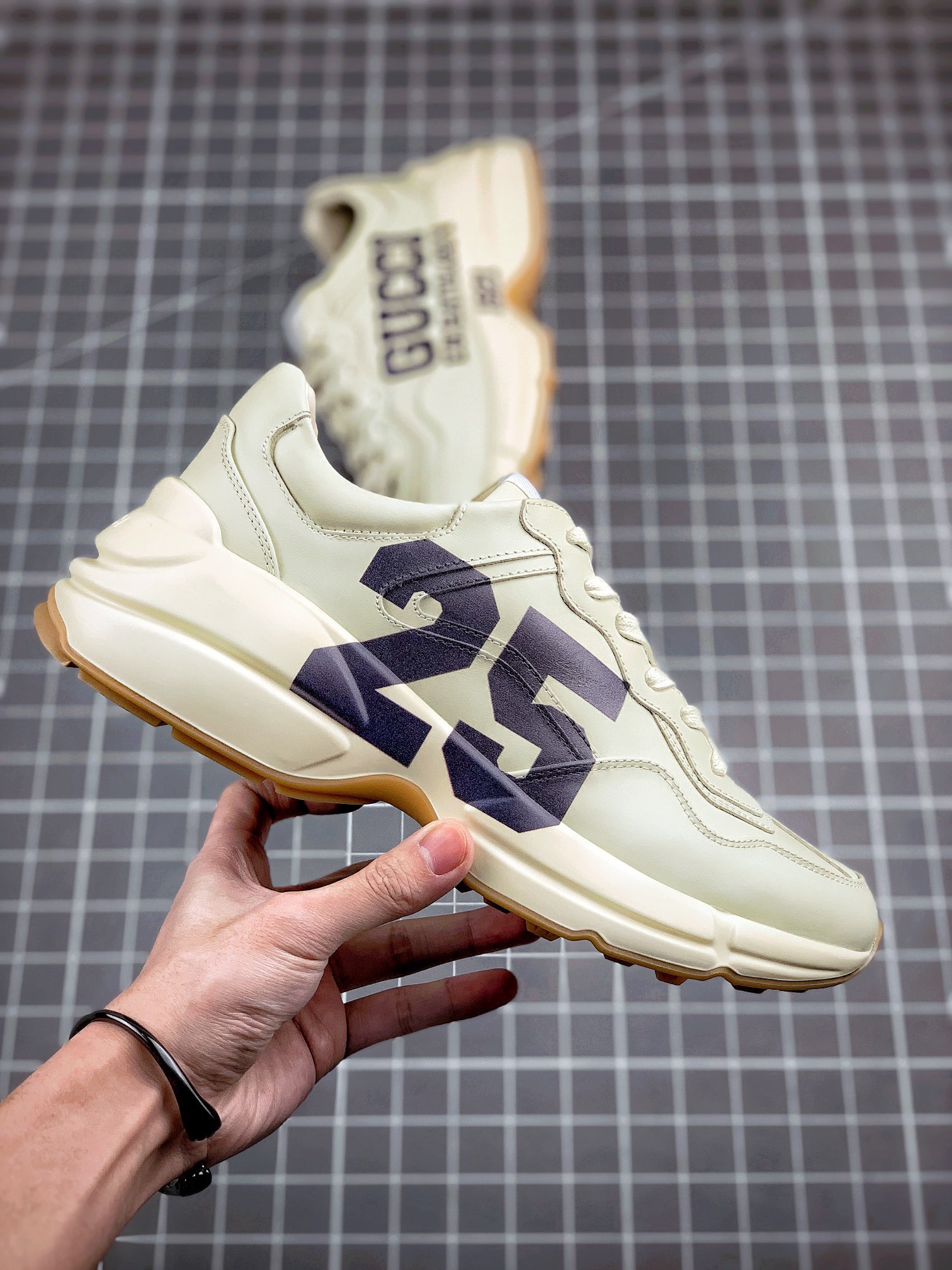Gucci Sneakers-191