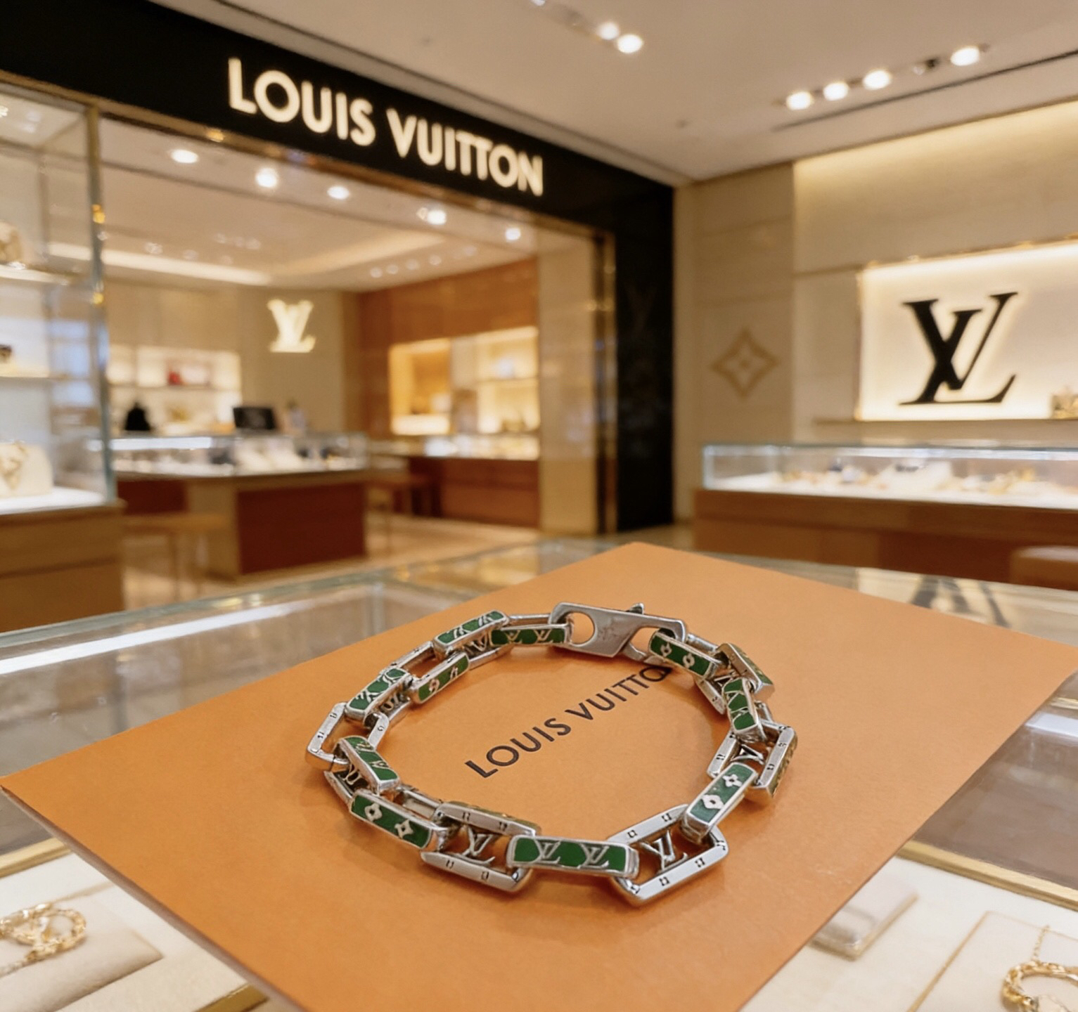 LV Bracelet-50