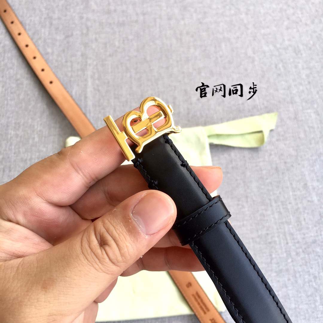 Burberry belt-130