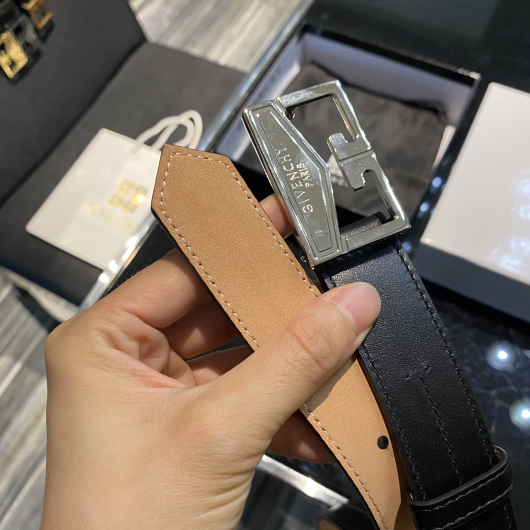 Givenchy belt-111