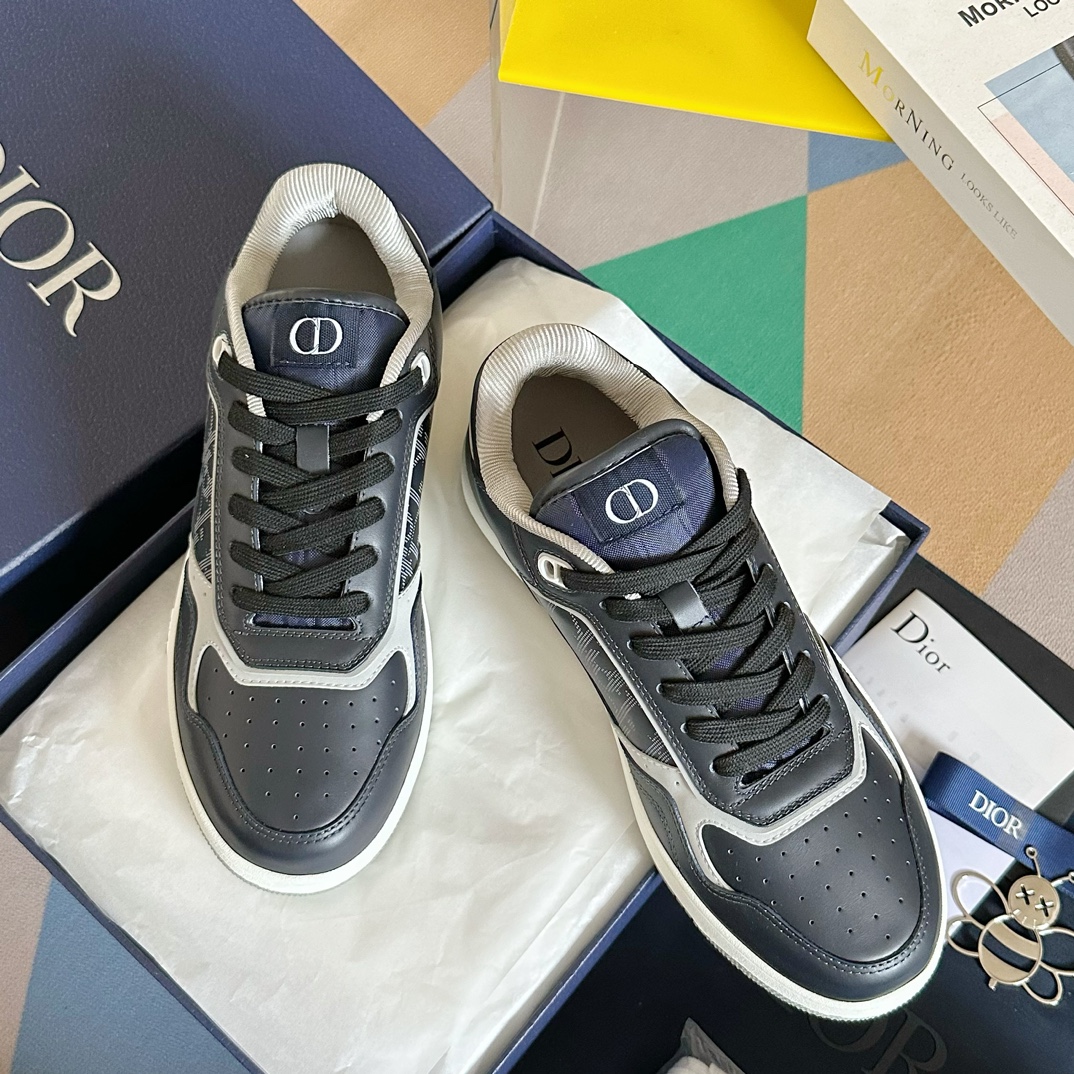 Dior Sneakers-128