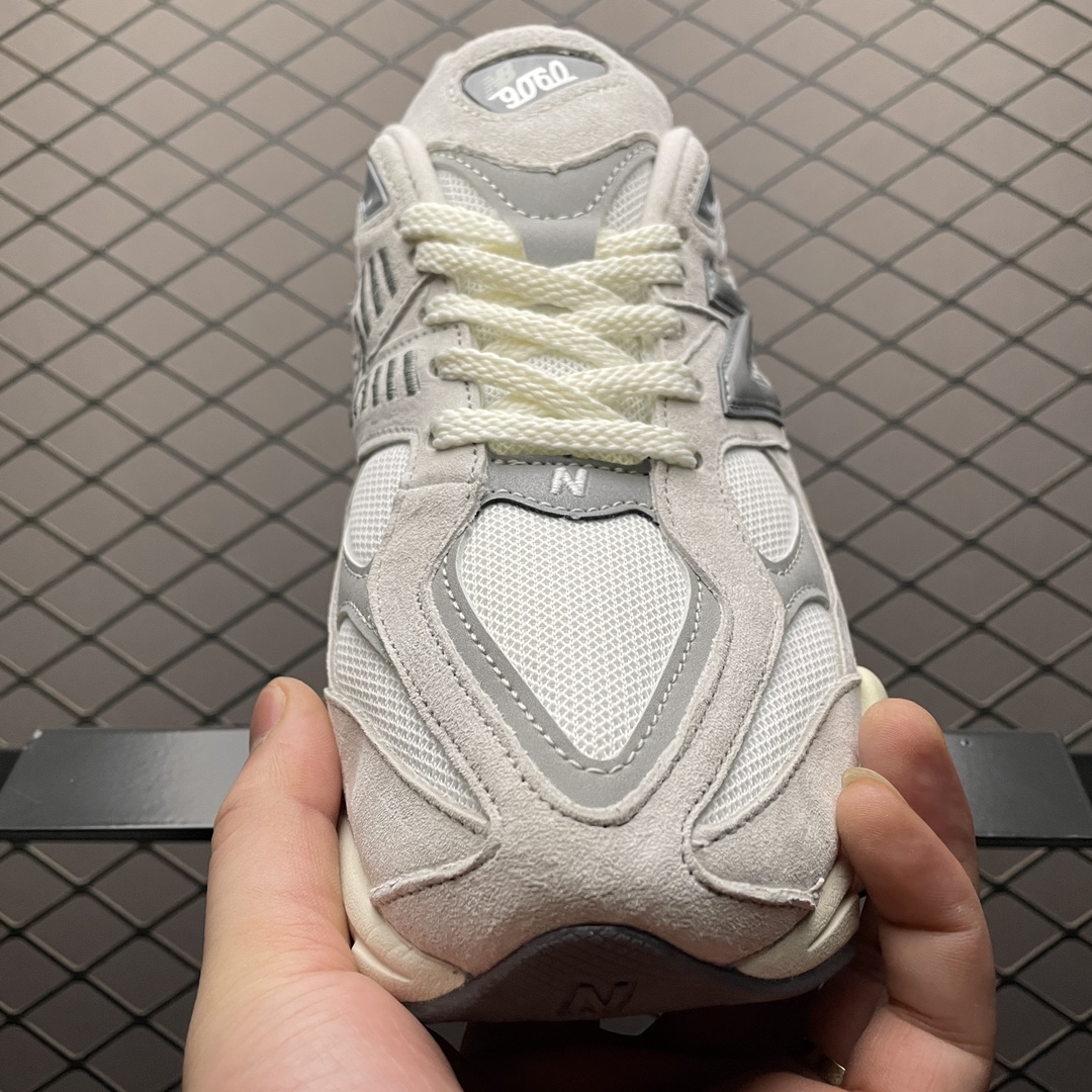 New Balance Sneakers-55