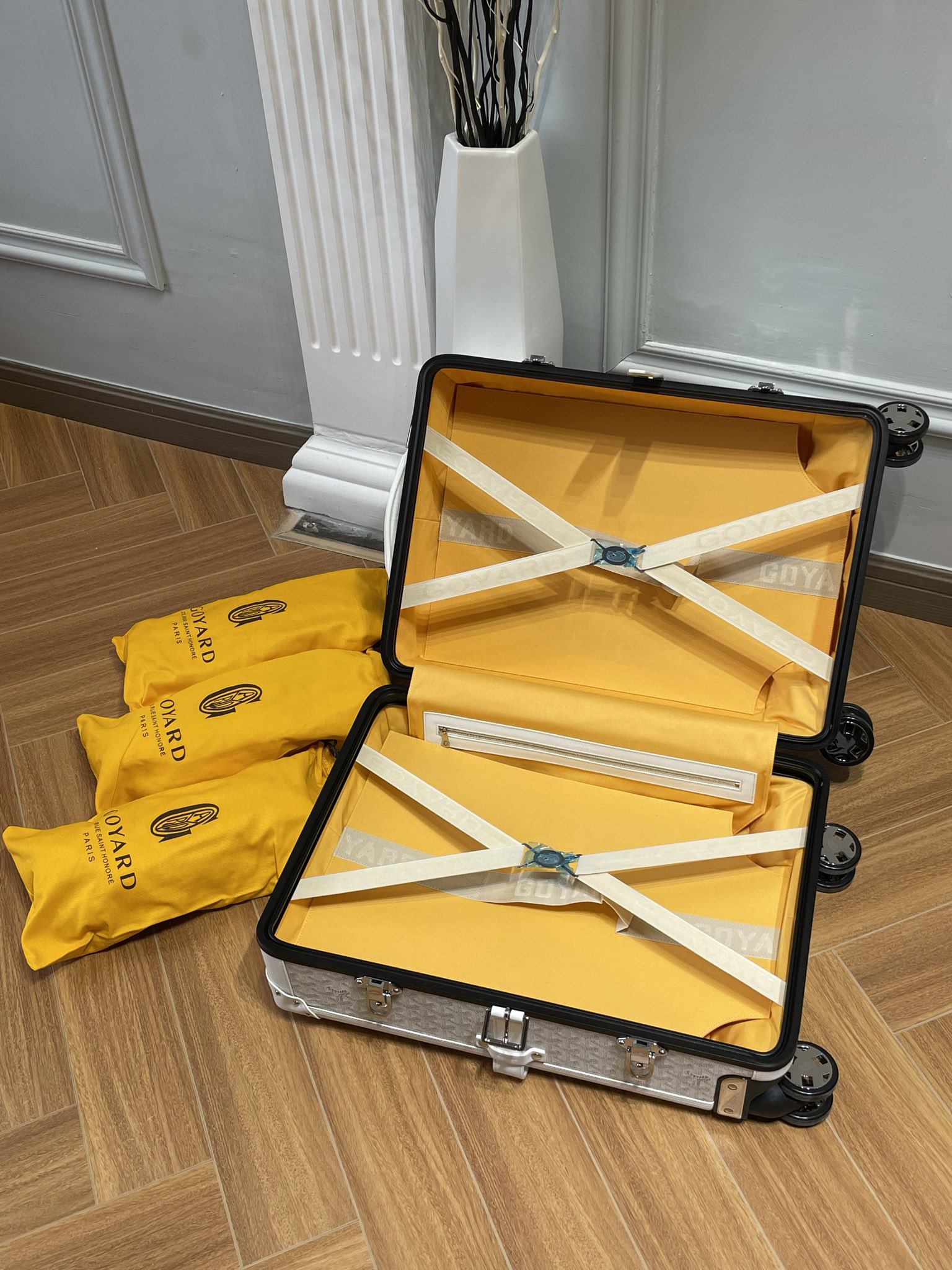 Goyard luggage-34