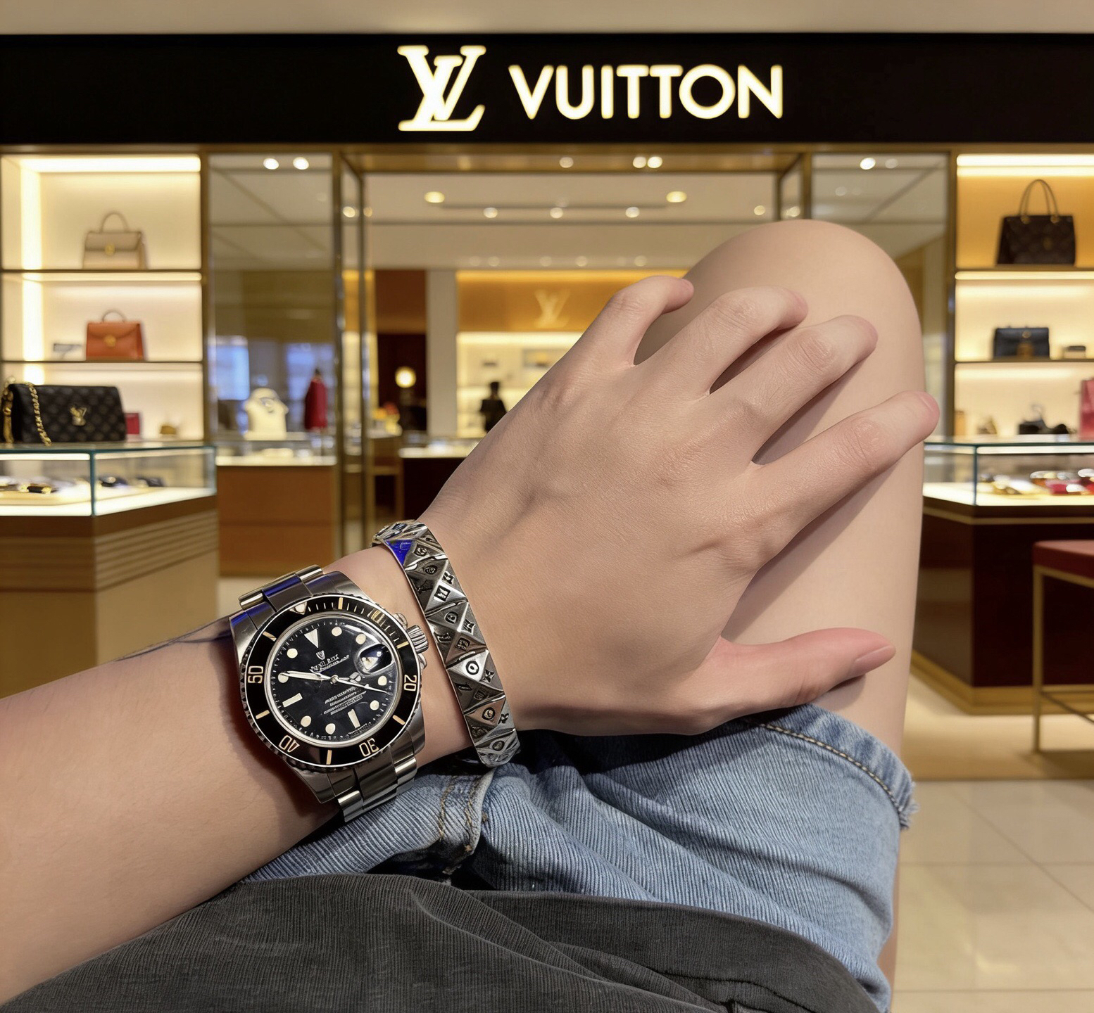 LV Bracelet-47