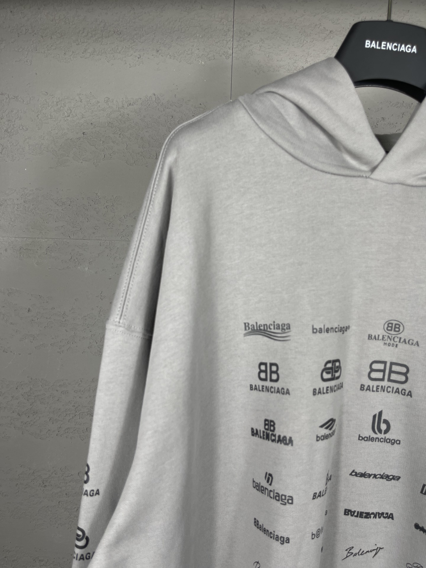 Balenciaga clothing-213