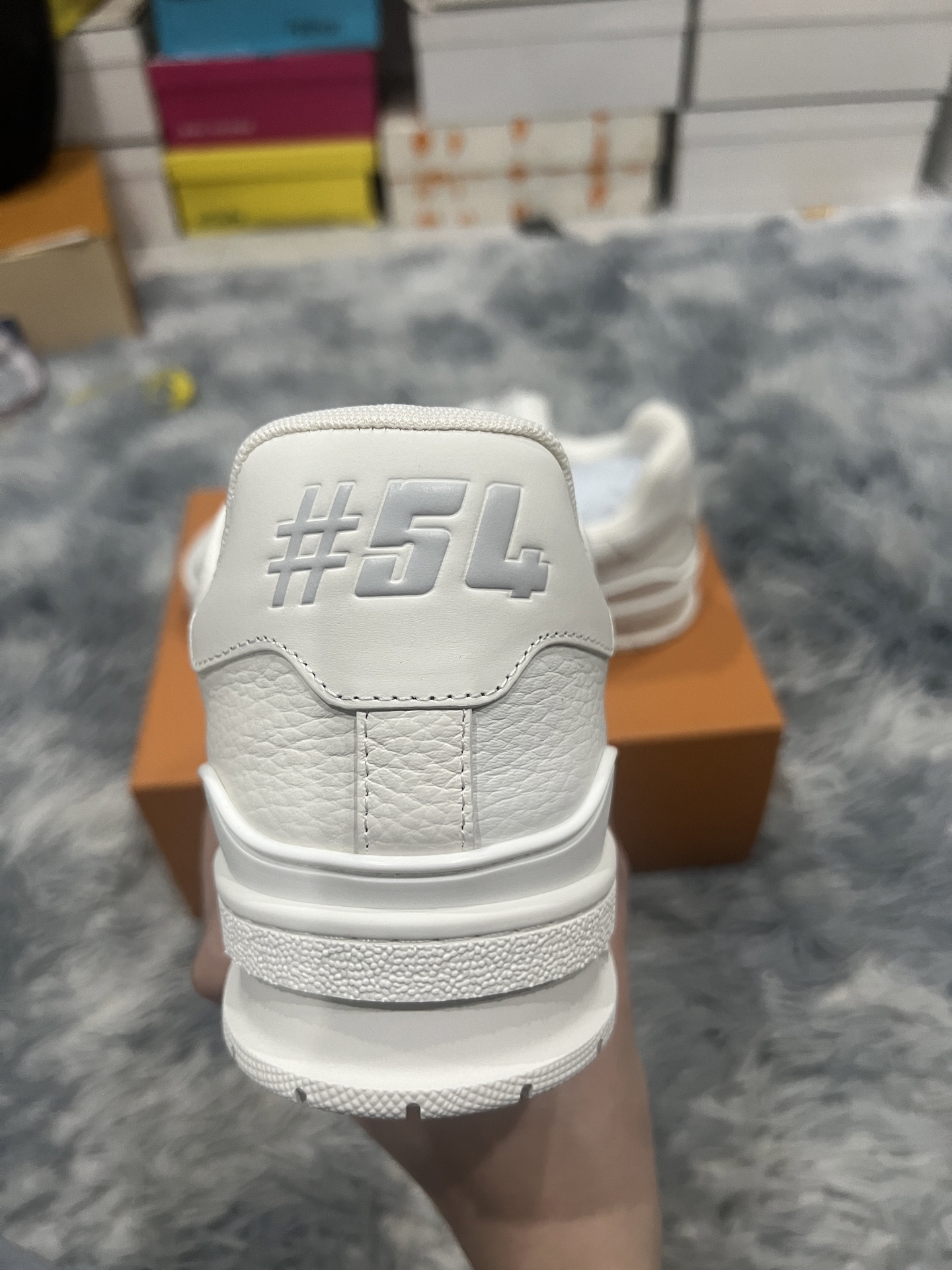 Lv Sneakers-80