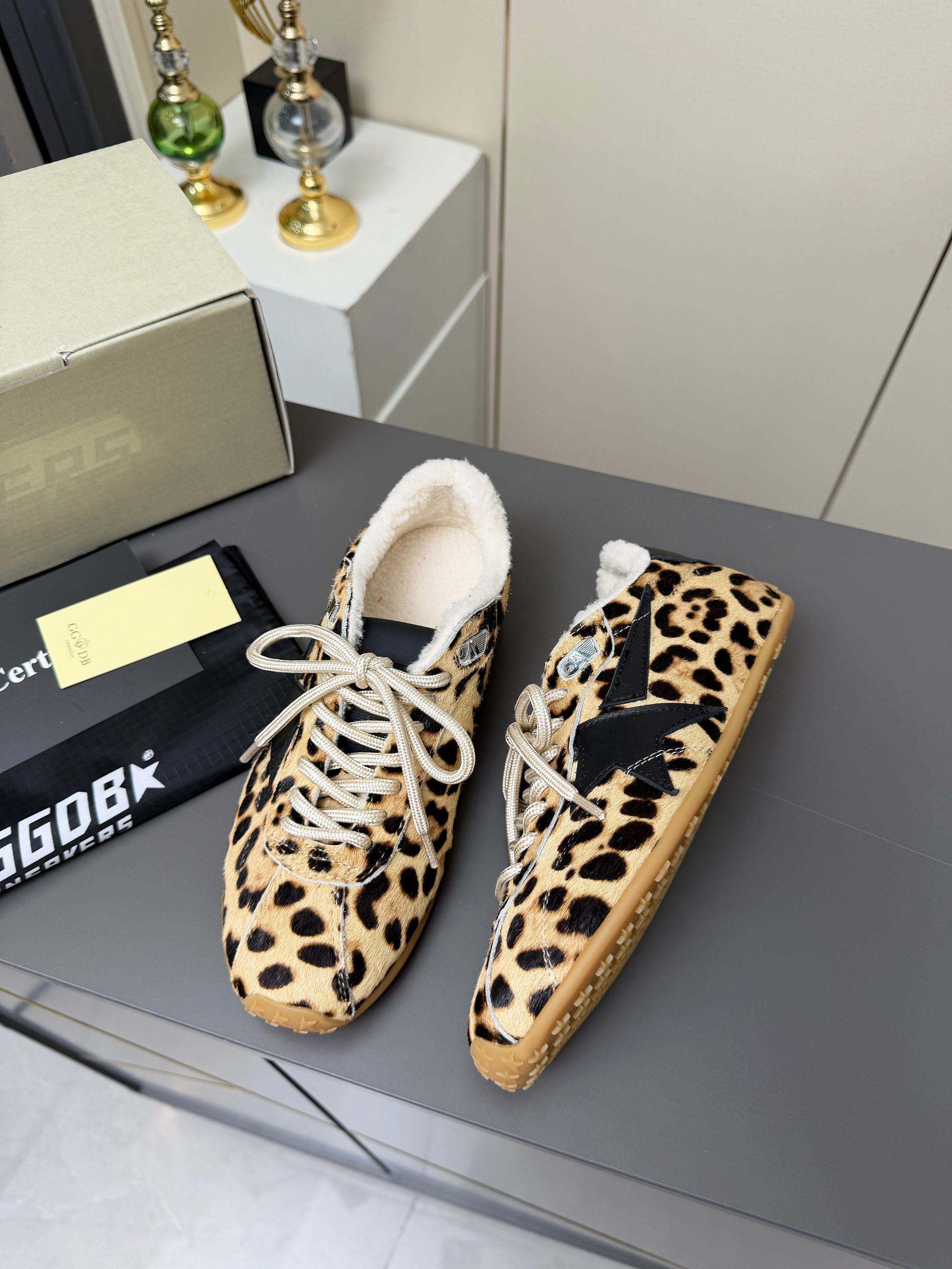 Golden Goose Sneakers-26