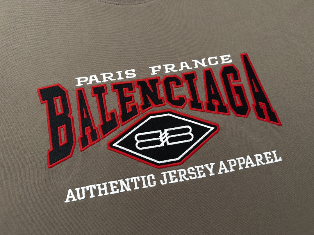Balenciaga clothing-184