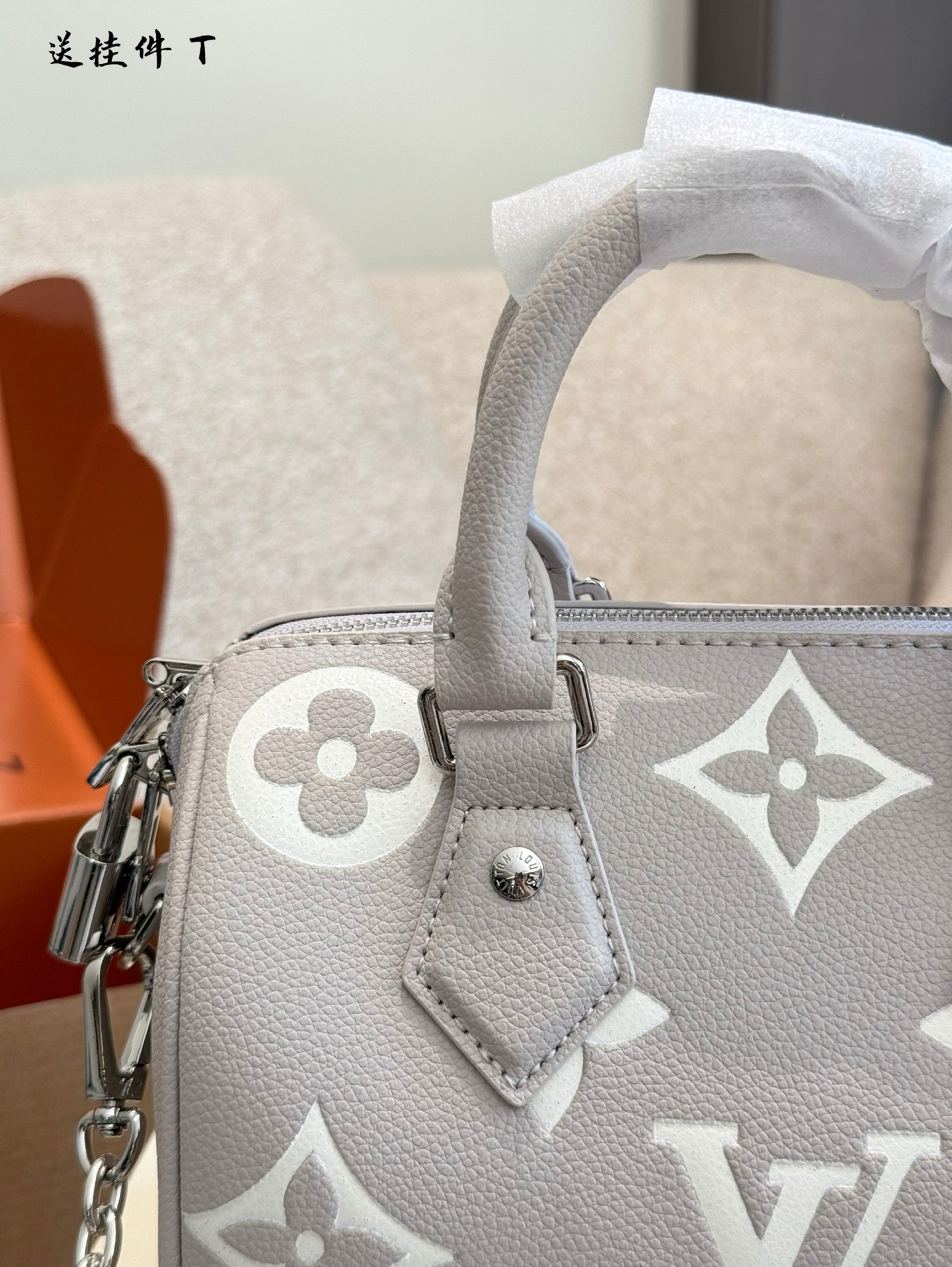 Louis Vuitton Hot New Product-113