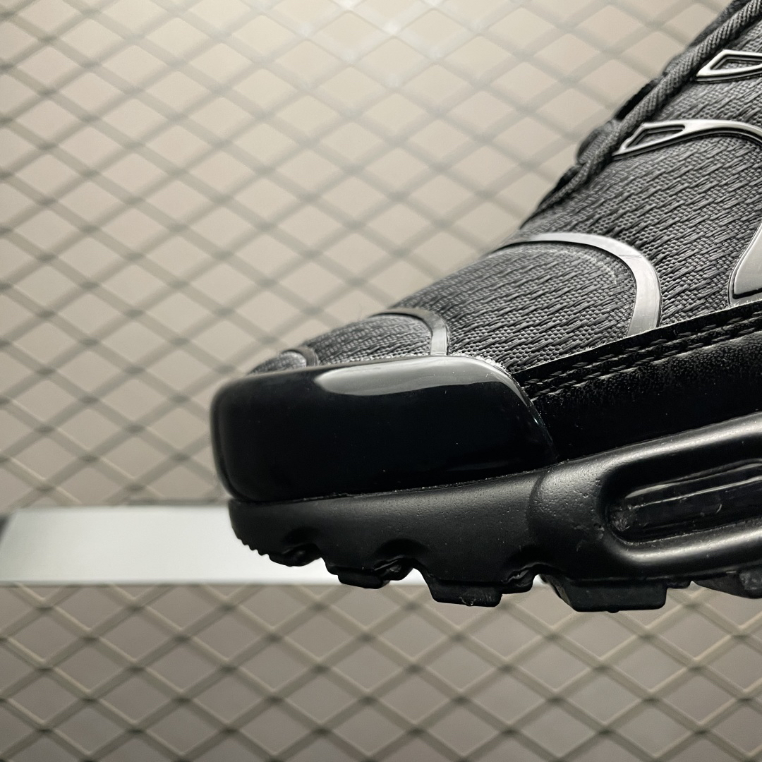 Nike Sneakers-305