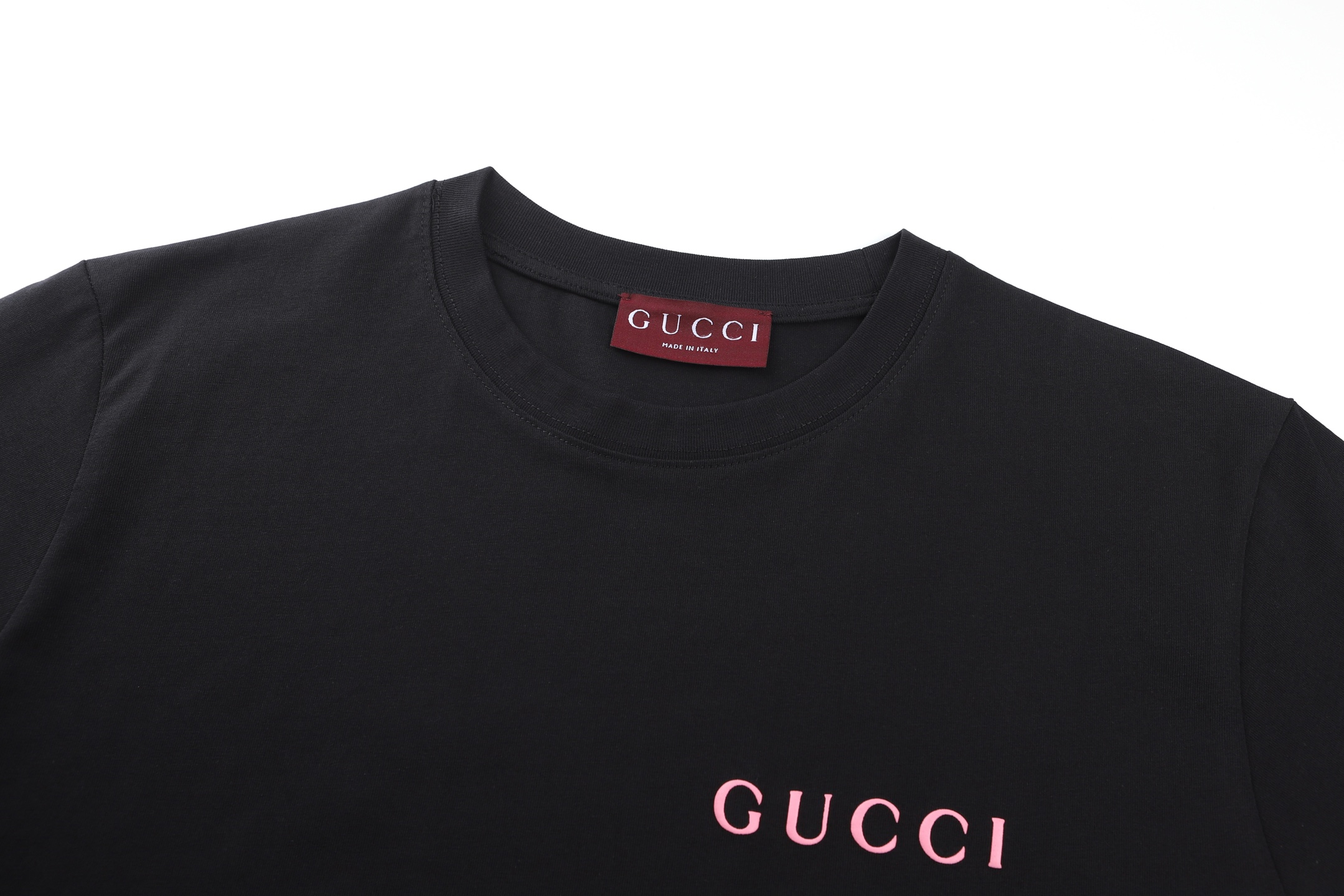 Gucci clothing-124