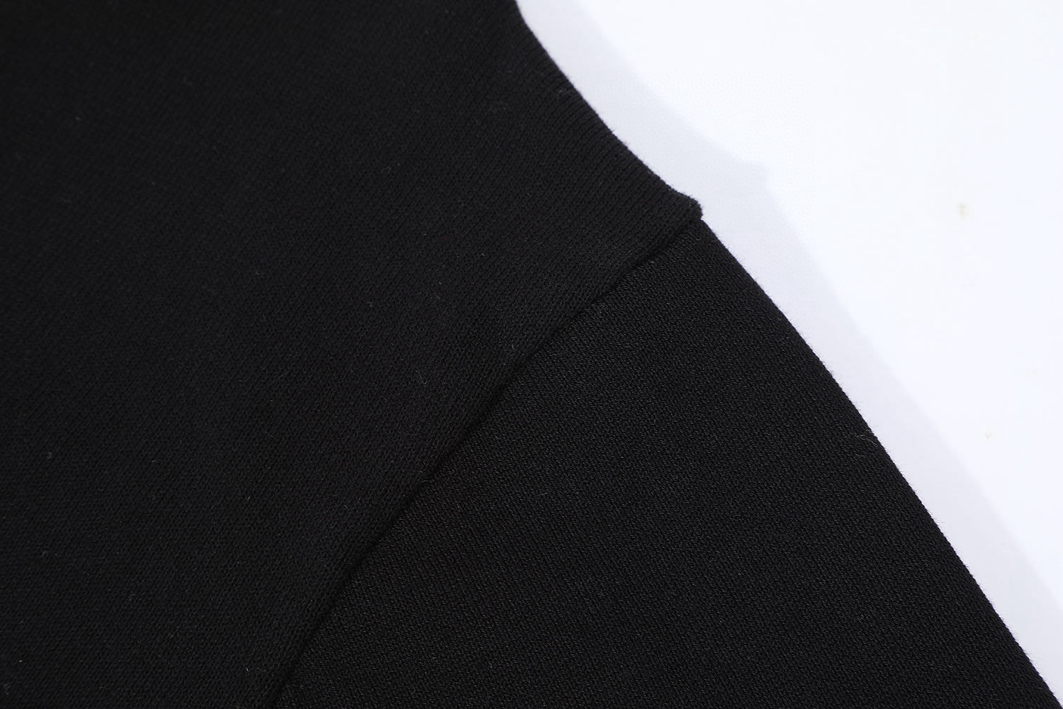 LV clothing-230