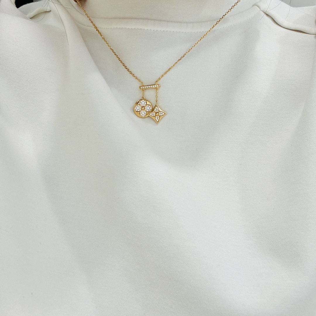 LV necklace-44