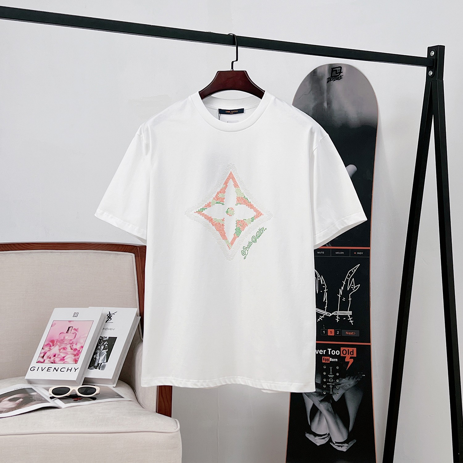 LV clothing-157