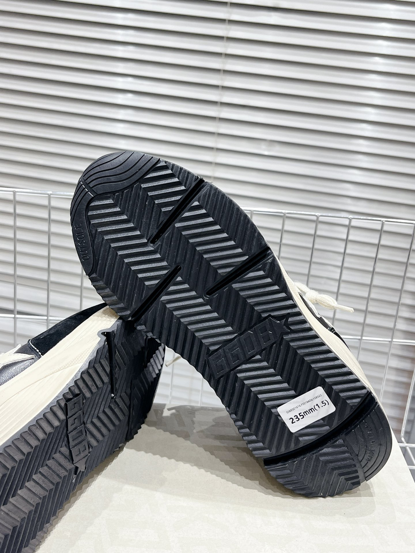 Golden Goose Sneakers-7